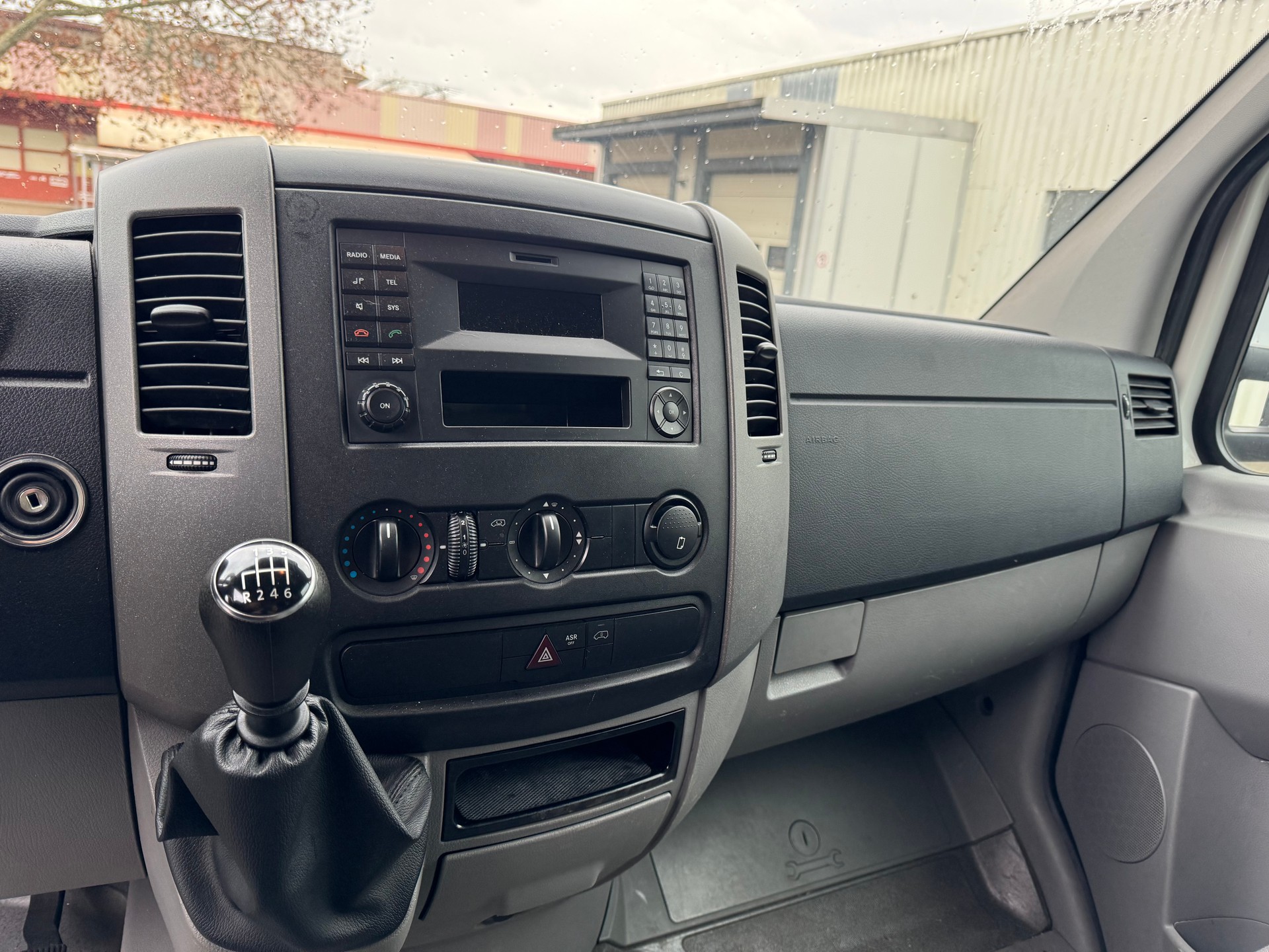 VW Crafter 35 2.0 BiTDI CR-image-10