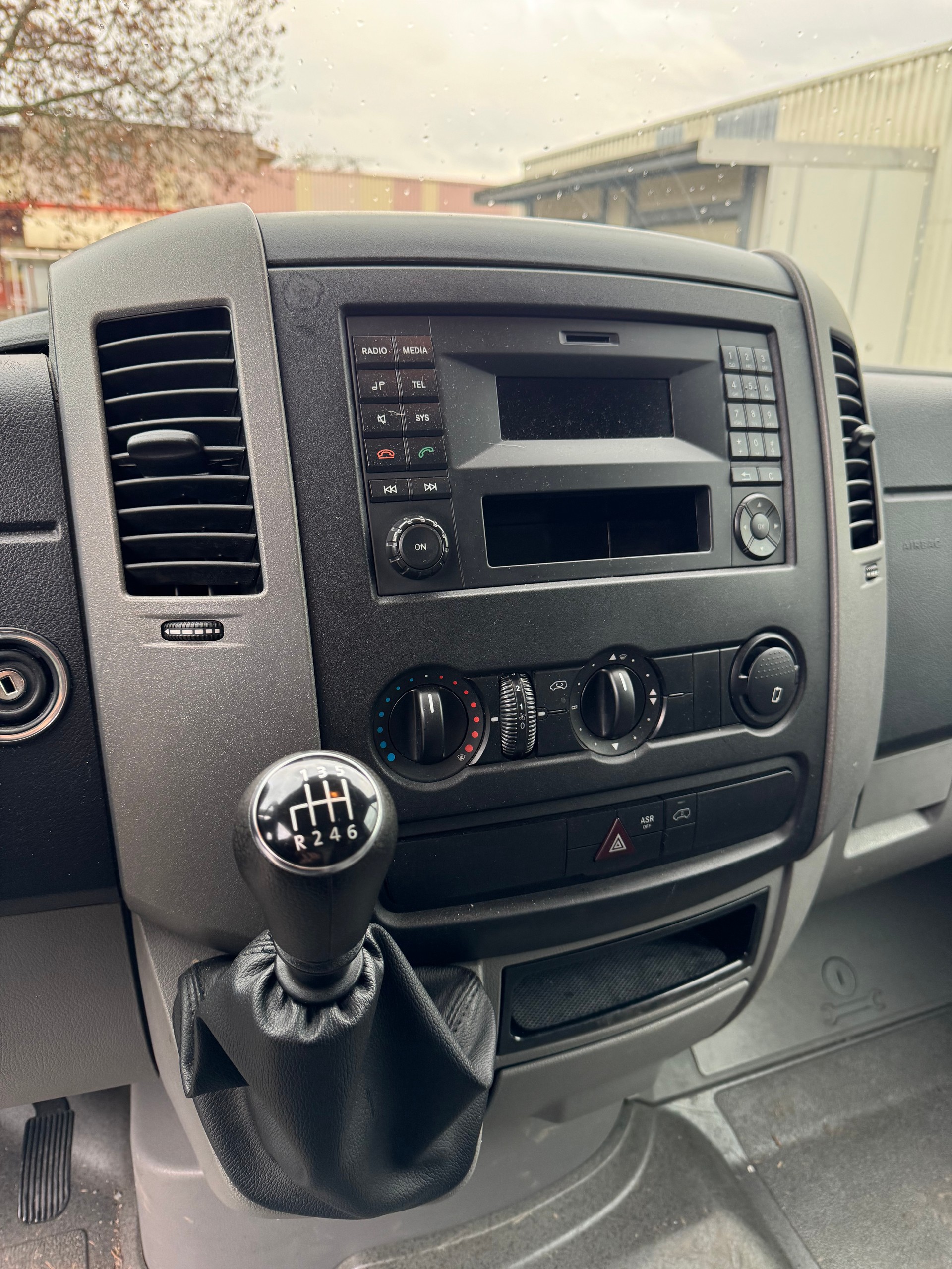VW Crafter 35 2.0 BiTDI CR-image-11