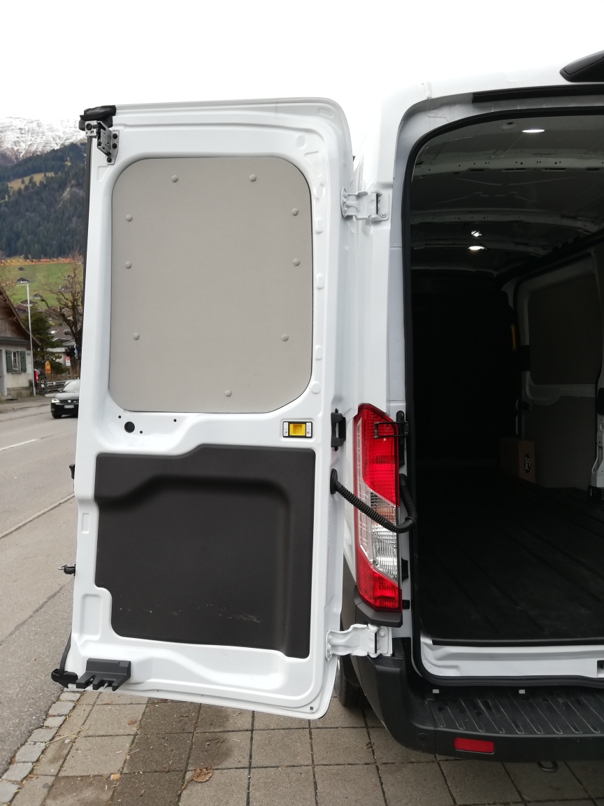 FORD E-Transit Van 350 L3H2 67kWh Trend-image-7