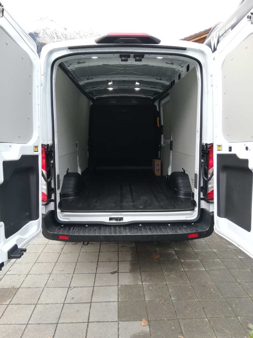 FORD E-Transit Van 350 L3H2 67kWh Trend-image-6