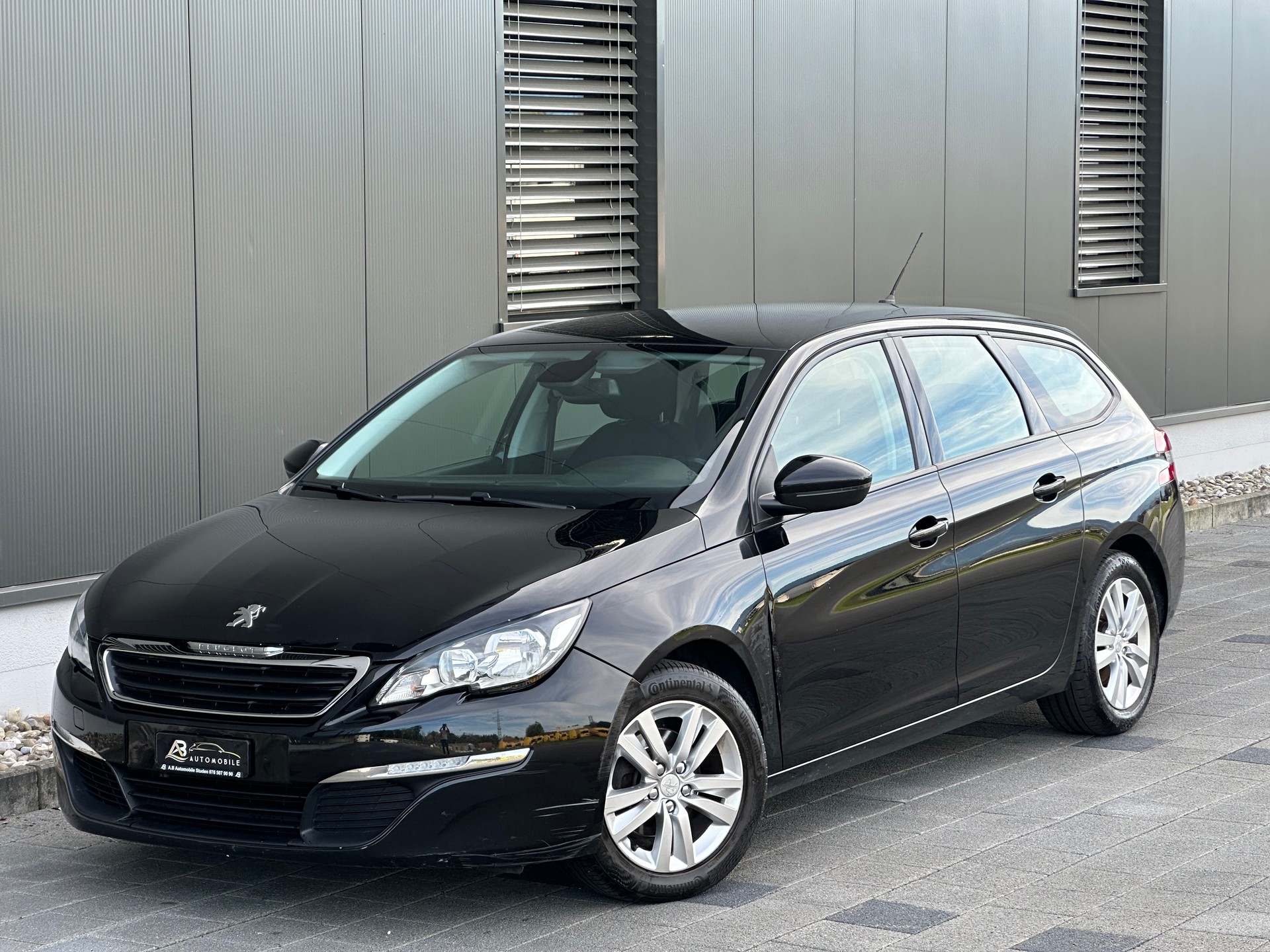 PEUGEOT 308 SW 1.2 THP Style-image-7