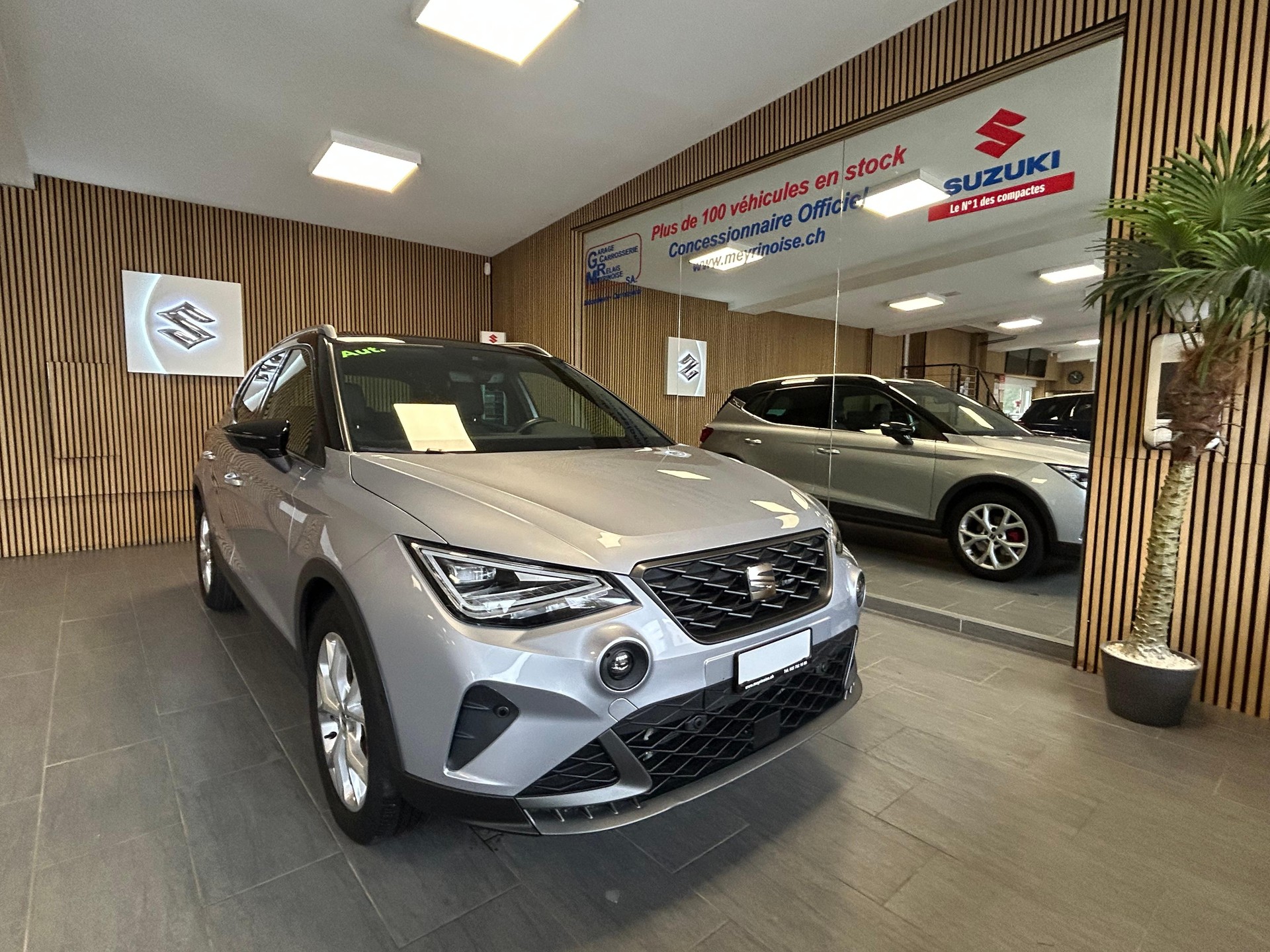 SEAT Arona 1.5 TSI FR DSG-showroom-element-2
