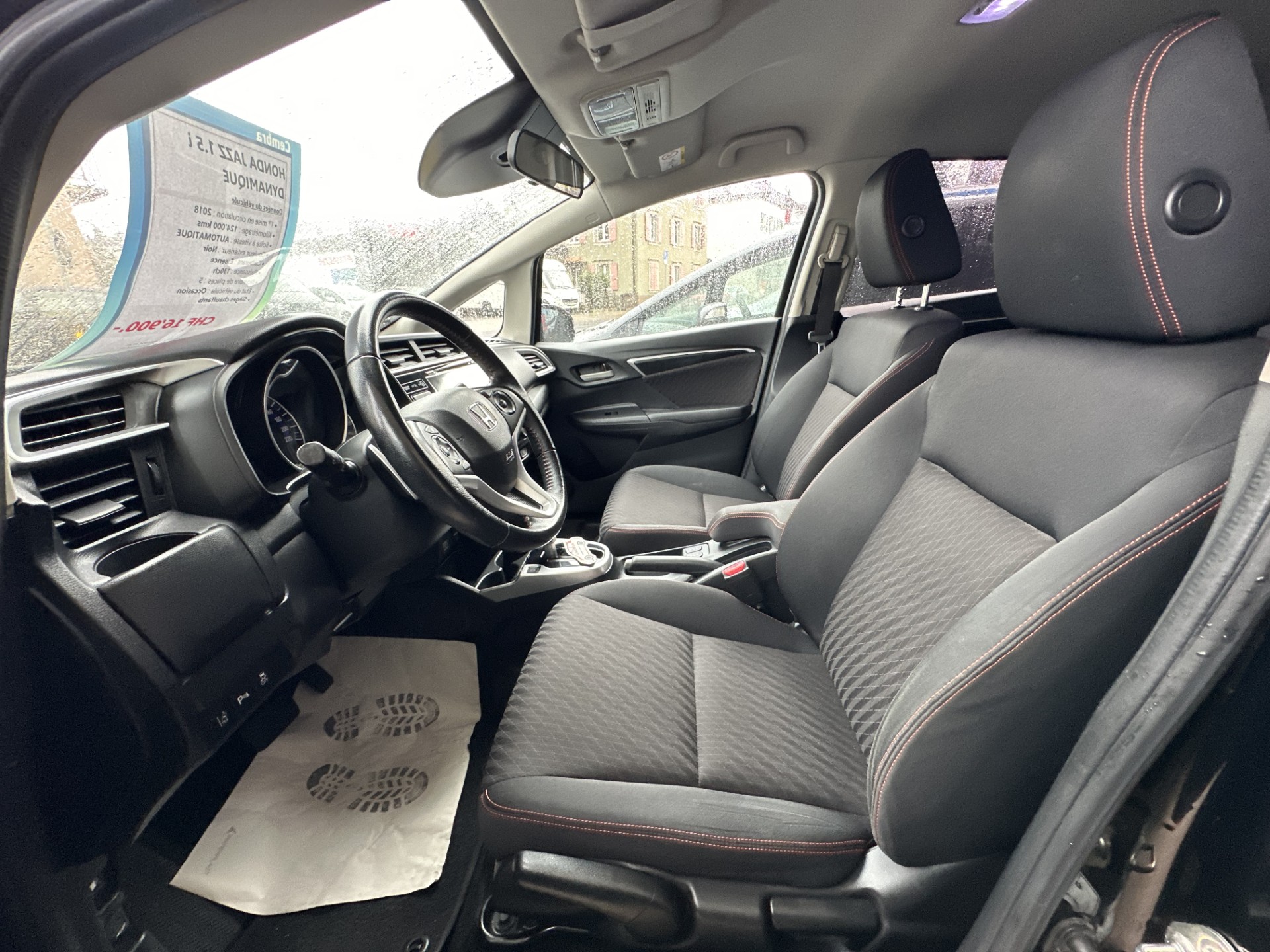 HONDA Jazz 1.5i-VTEC Dynamic CVT-image-3