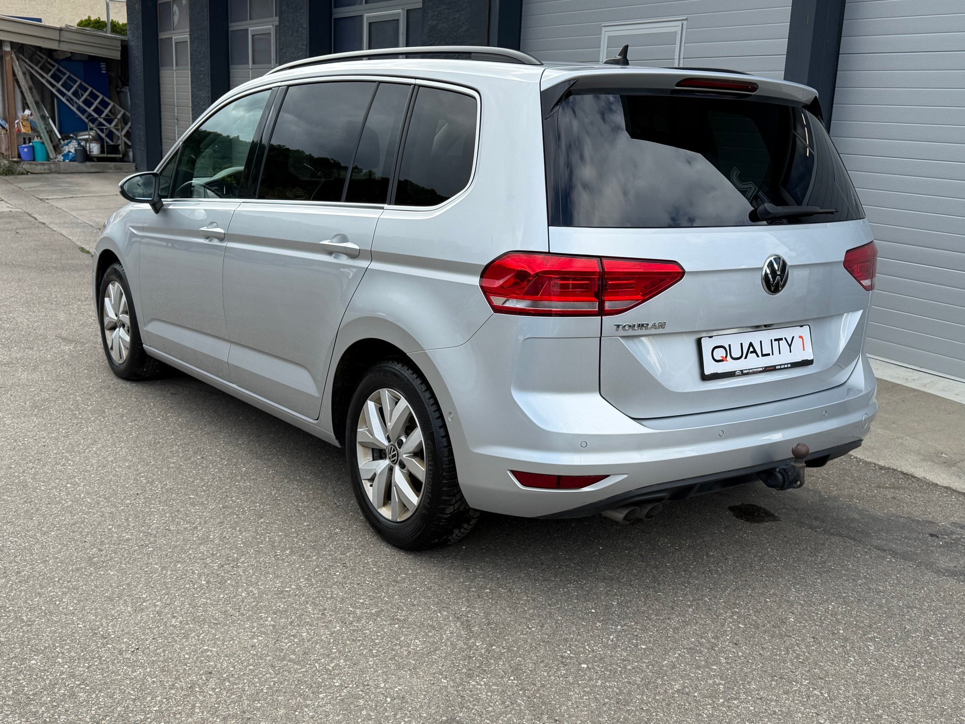 VW Touran 2.0 TDI BlueMotion Technology Comfortline DSG-image-3
