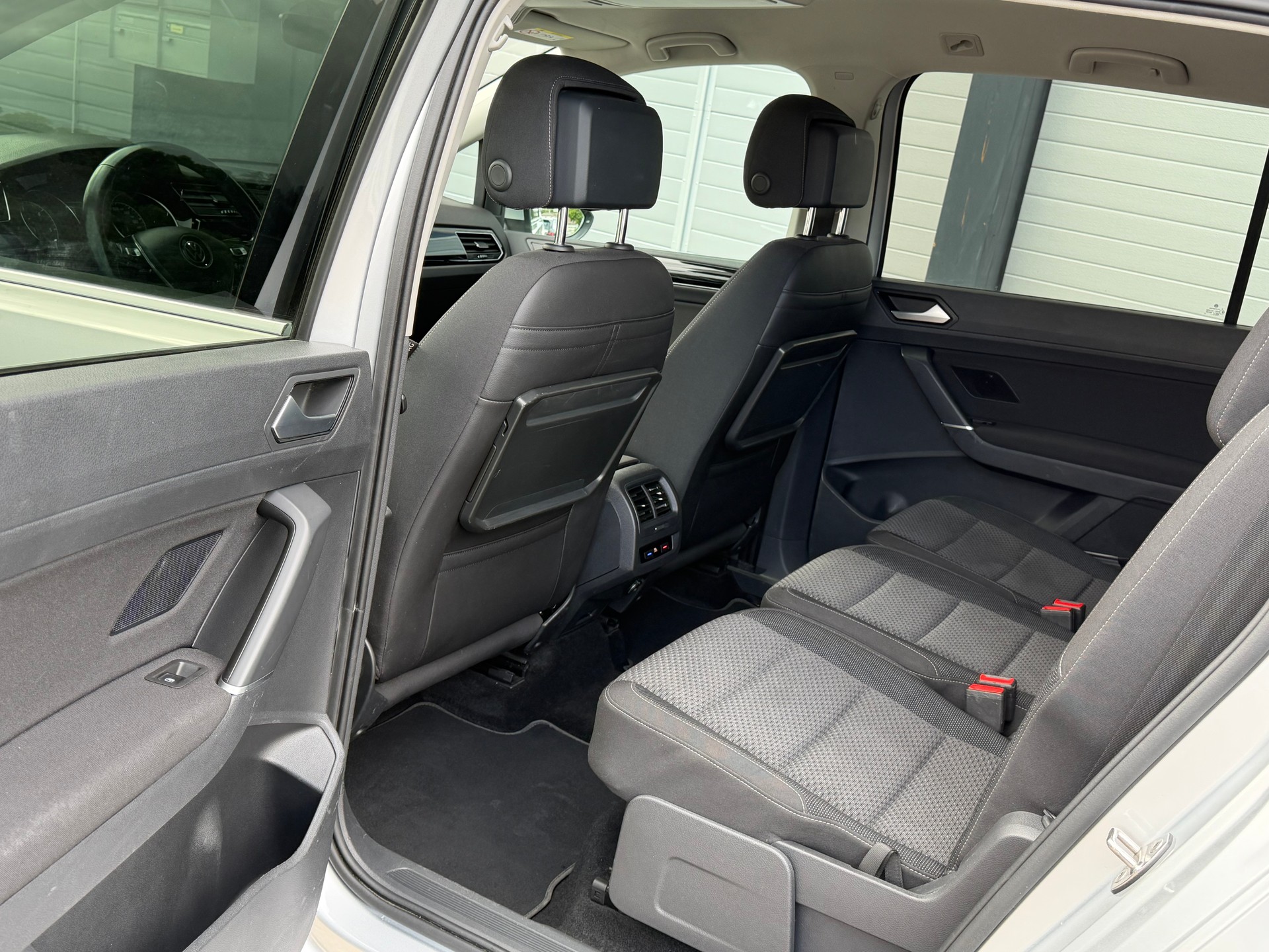 VW Touran 2.0 TDI BlueMotion Technology Comfortline DSG-image-12