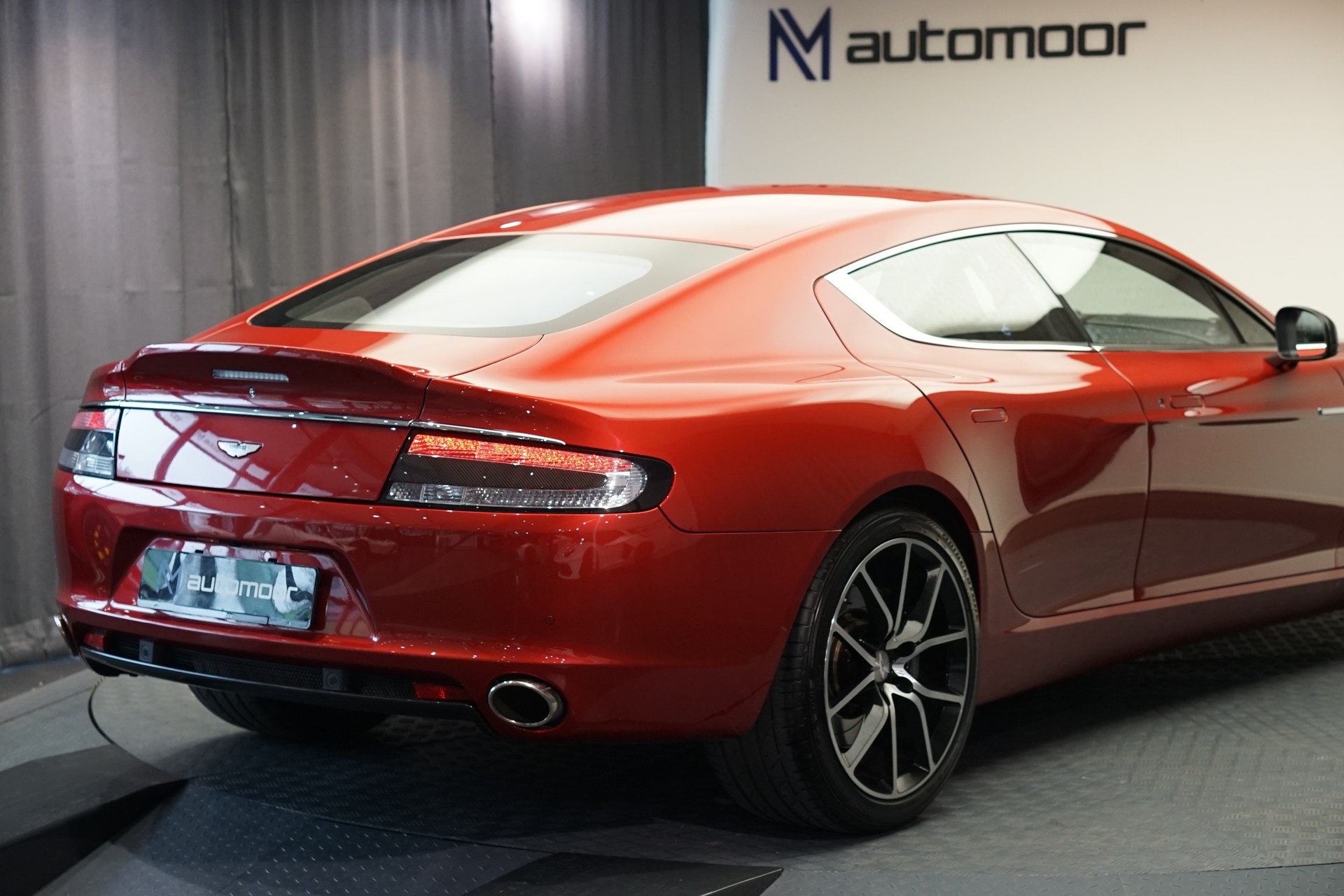 ASTON MARTIN Rapide S 5.9 V12 Touchtronic 3 *CH-Fahrzeug* *Carbon* *Exklusives Interieur*-image-12