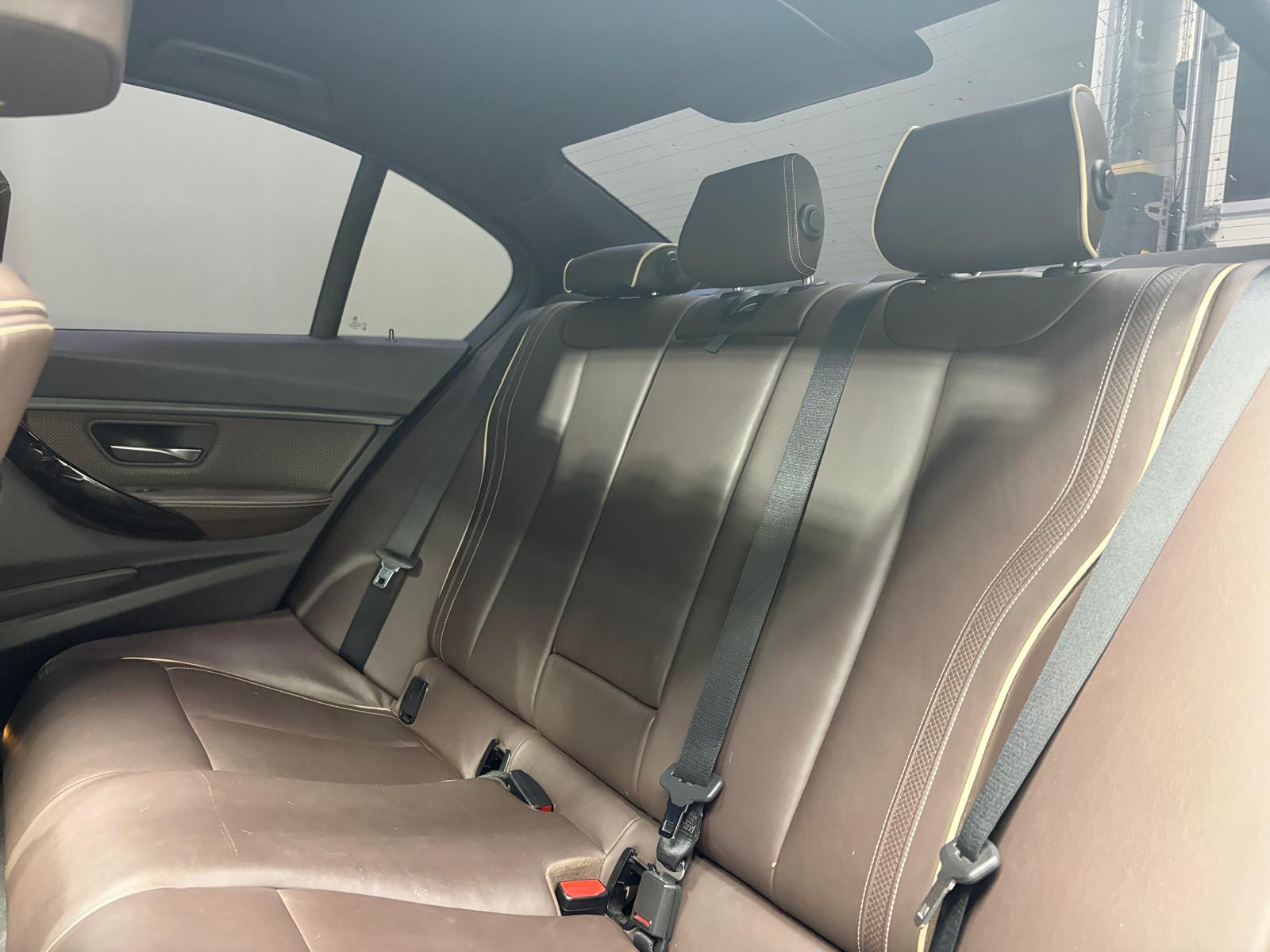 BMW 335i xDrive Sport Line Steptronic-image-13