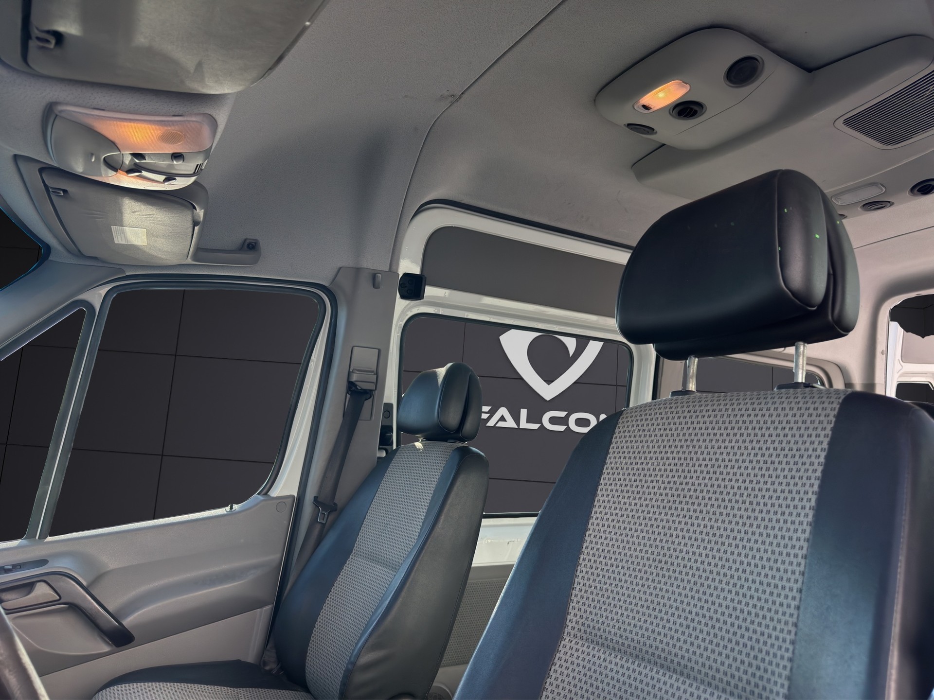 MERCEDES-BENZ Sprinter 315 CDI Hochdach Kompakt mit Rampe-image-22