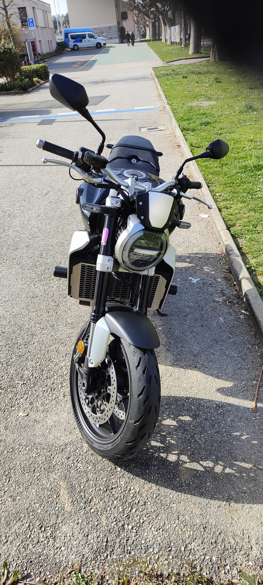 HONDA CB 1000 R ABS-image-6
