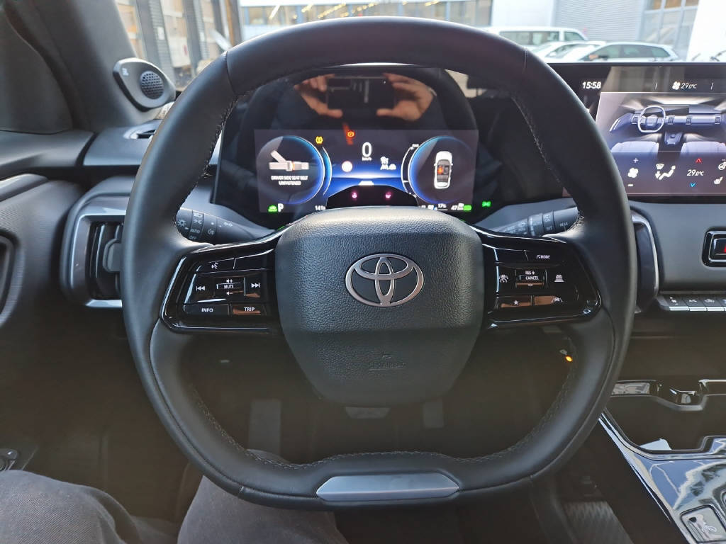 TOYOTA Urban Cruiser Premium AWD 48082/000-image-15