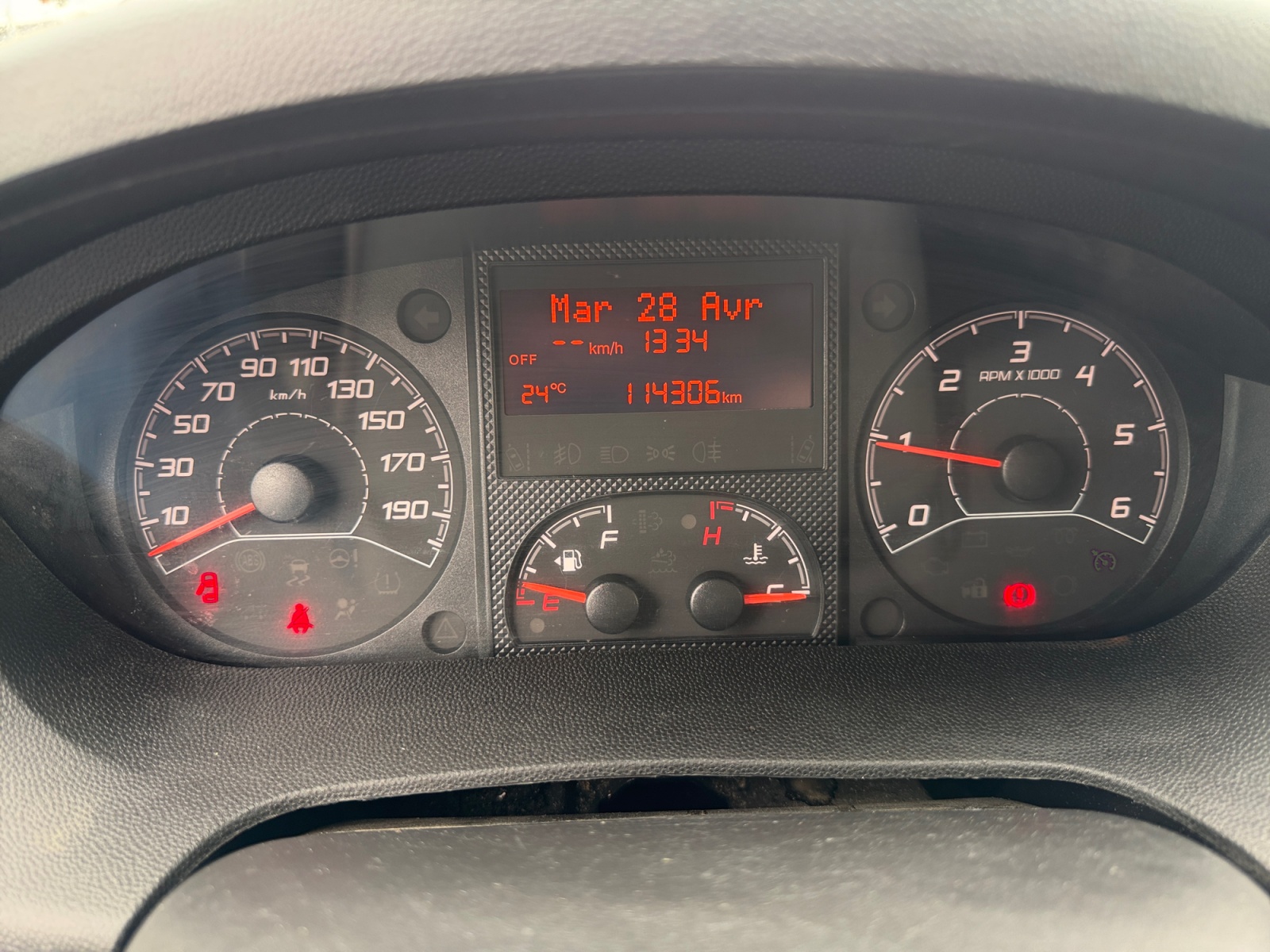 CITROEN Jumper 35 2.2 BlueHDi 140 Control L2H2-image-12