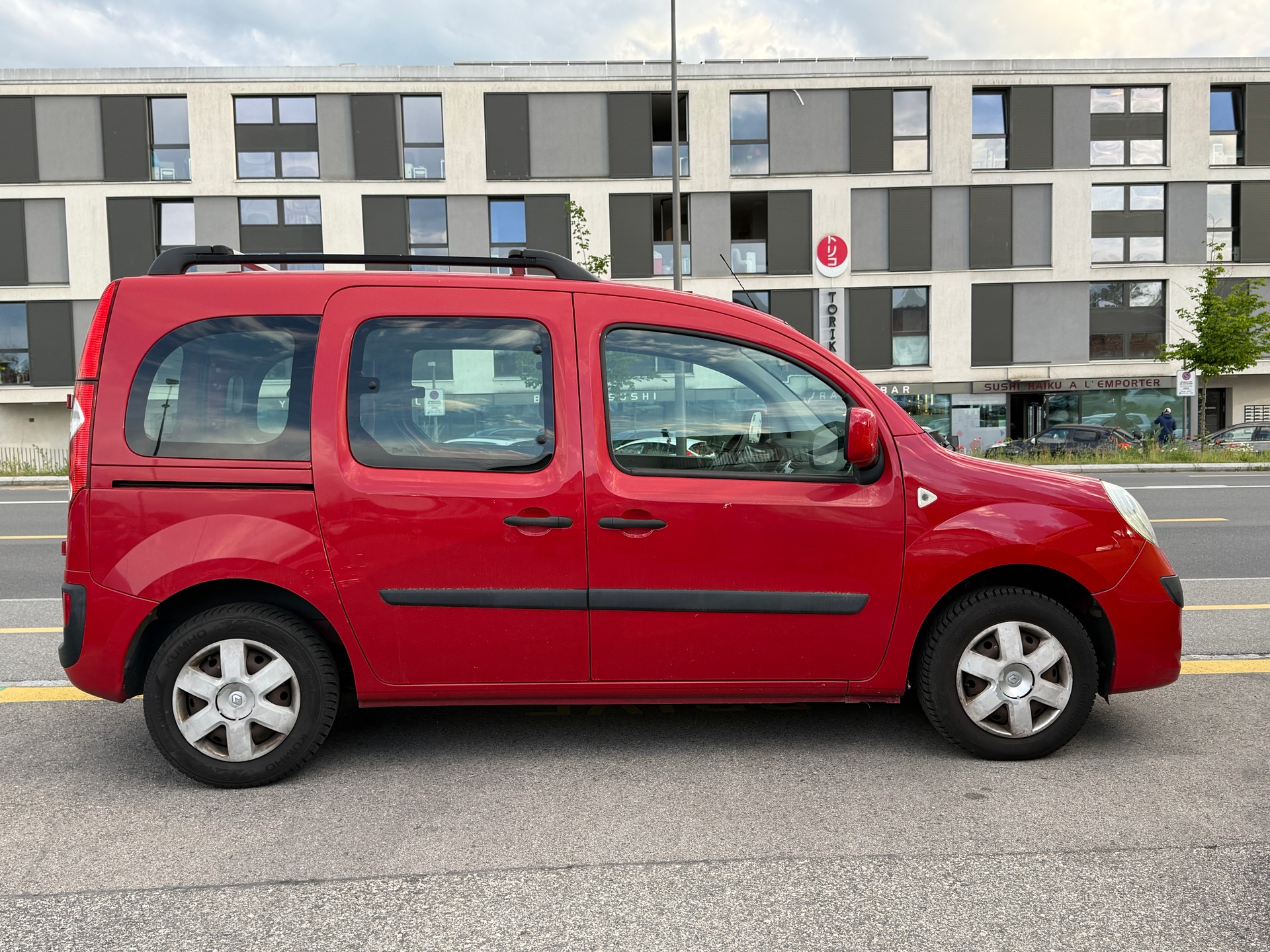 RENAULT Kangoo 1.6 16V Expression-image-7