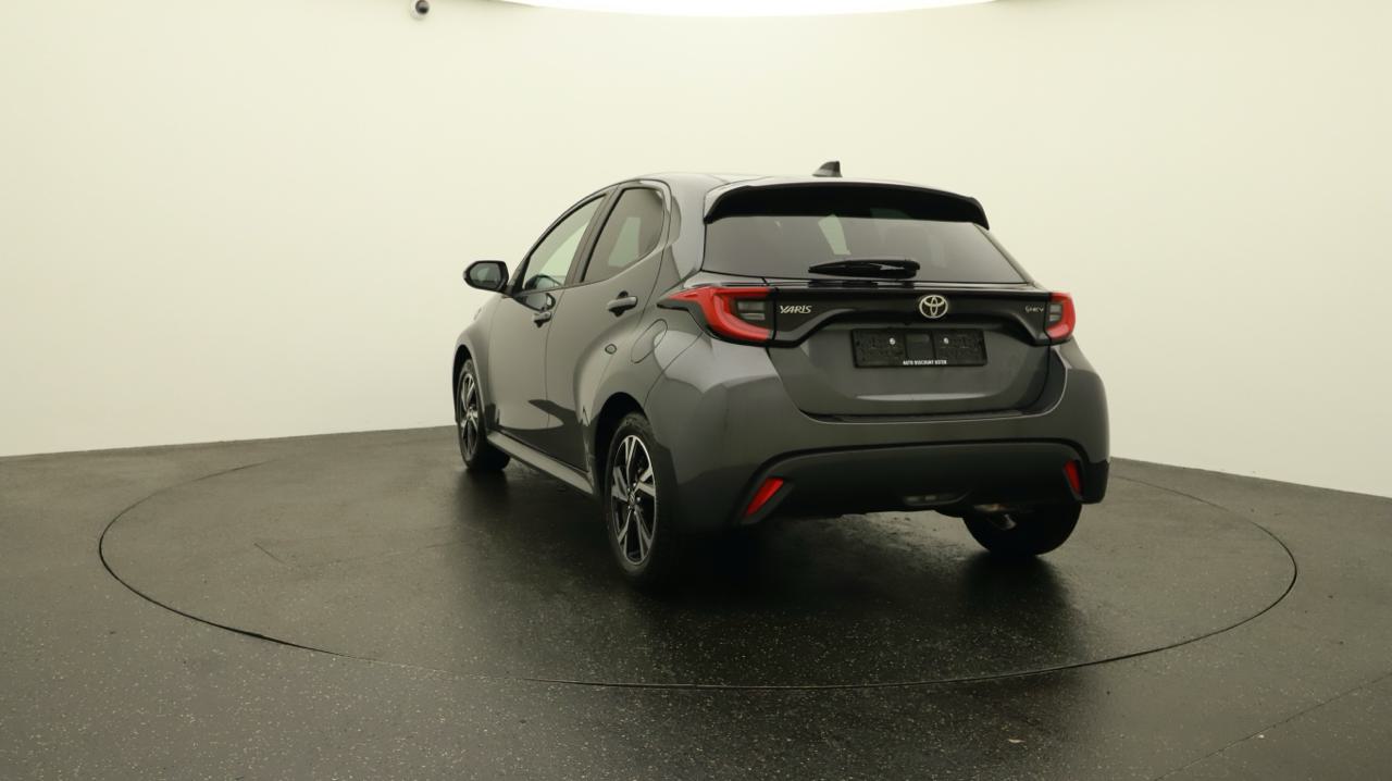 TOYOTA Yaris 1.5 Sport e-CVT-showroom-element-3