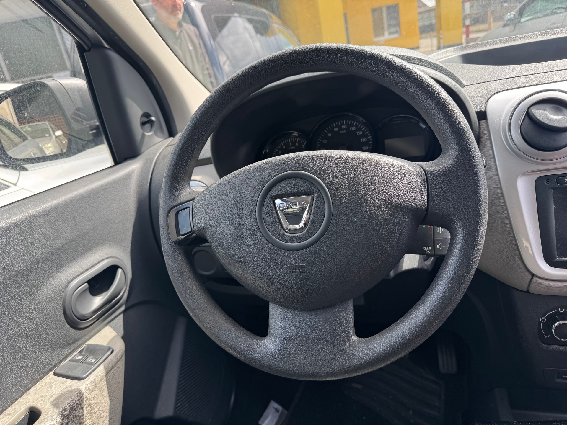 DACIA Lodgy 1.2 Turbo Ambiance 7PL-image-10