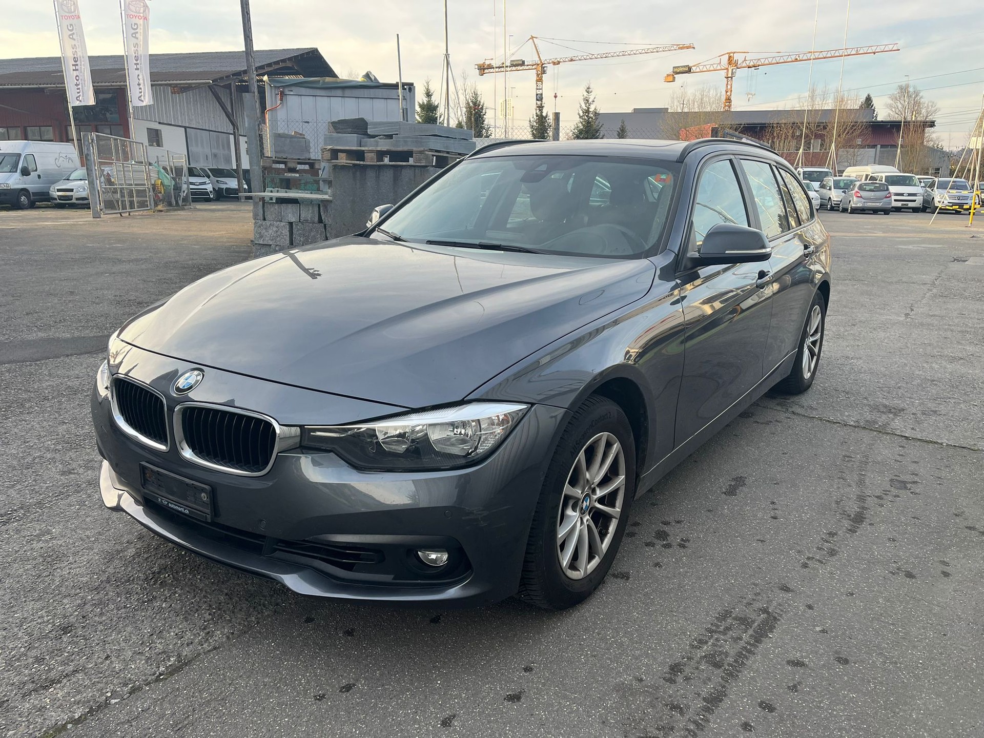 BMW 320i xDrive Touring Luxury Line Steptronic