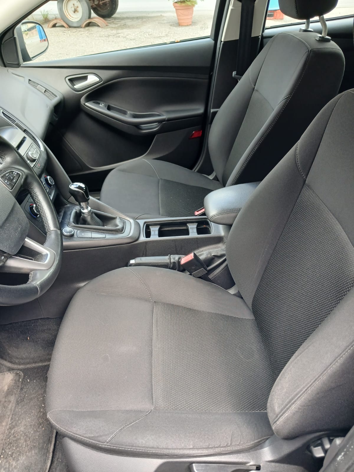 FORD Focus 1.0 SCTi Trend-image-8