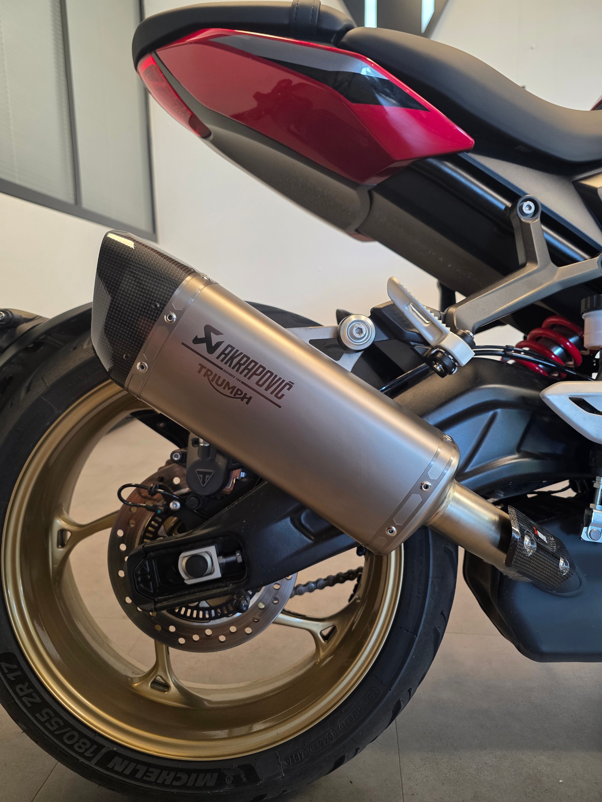 TRIUMPH Trident 800-image-5