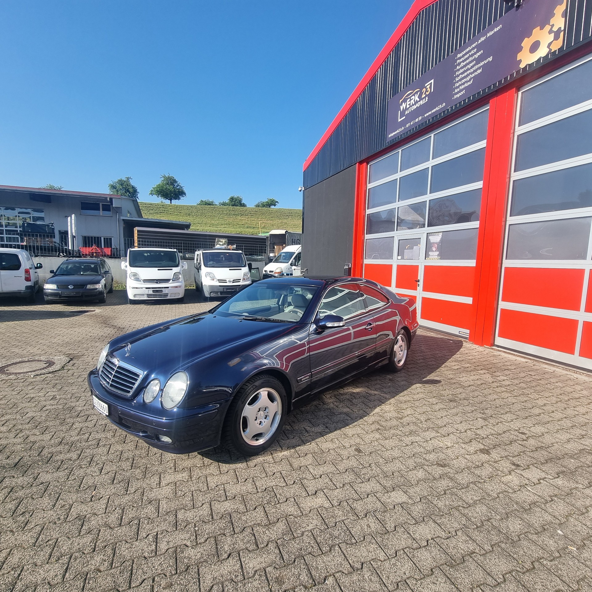 MERCEDES-BENZ CLK 320 Elégance Automatic-image-2
