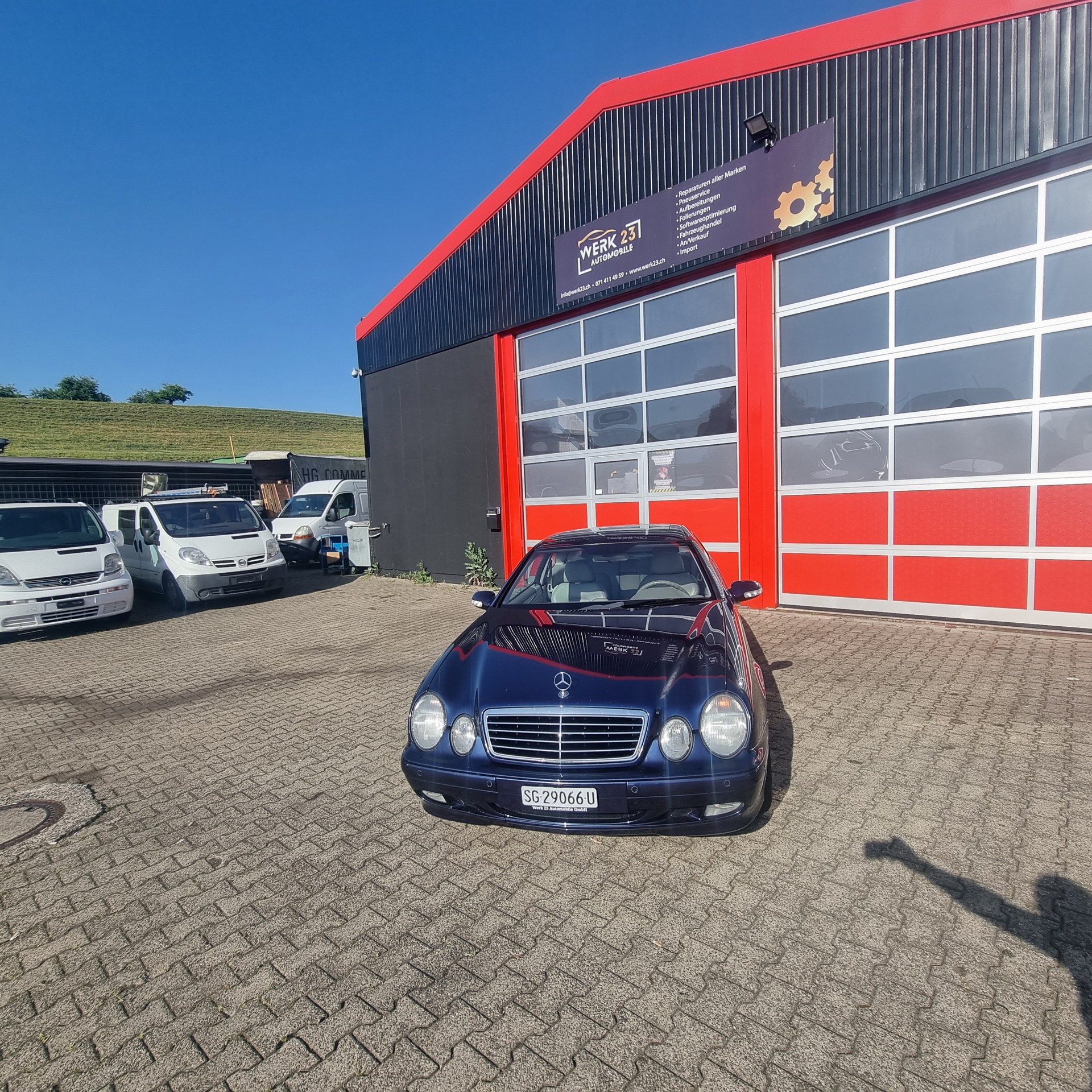 MERCEDES-BENZ CLK 320 Elégance Automatic-image-1