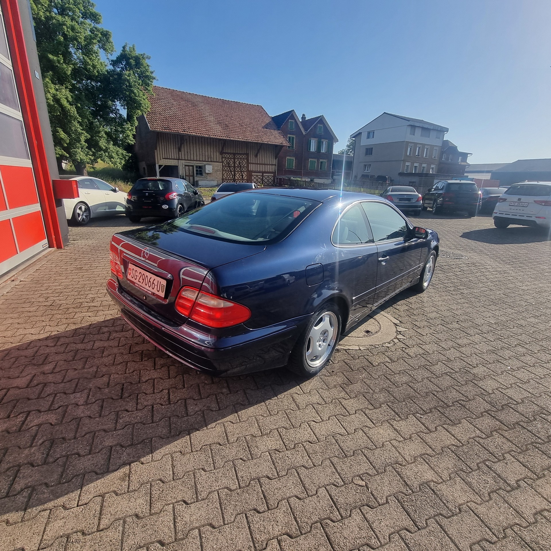 MERCEDES-BENZ CLK 320 Elégance Automatic-image-6