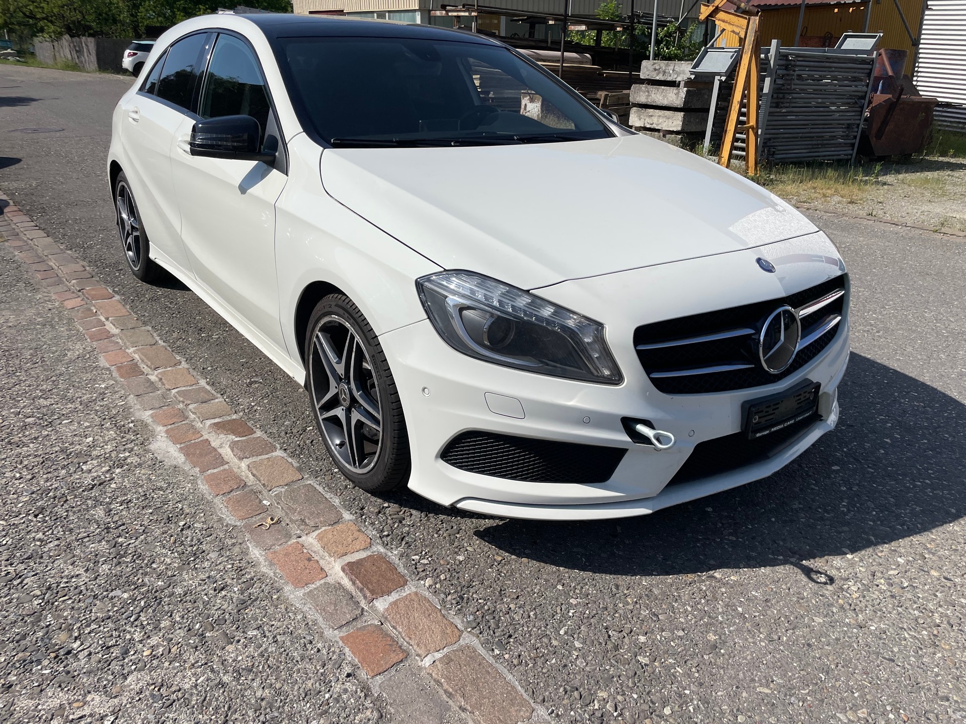 MERCEDES-BENZ A 220 CDI AMG Line 7G-DCT