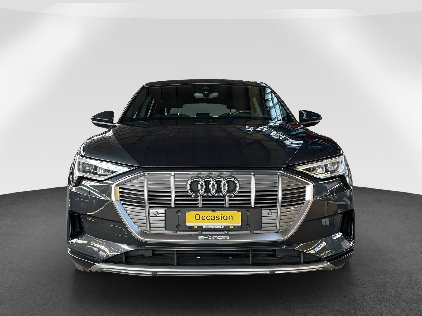 AUDI e-tron 55 Advanced quattro-showroom-element-1