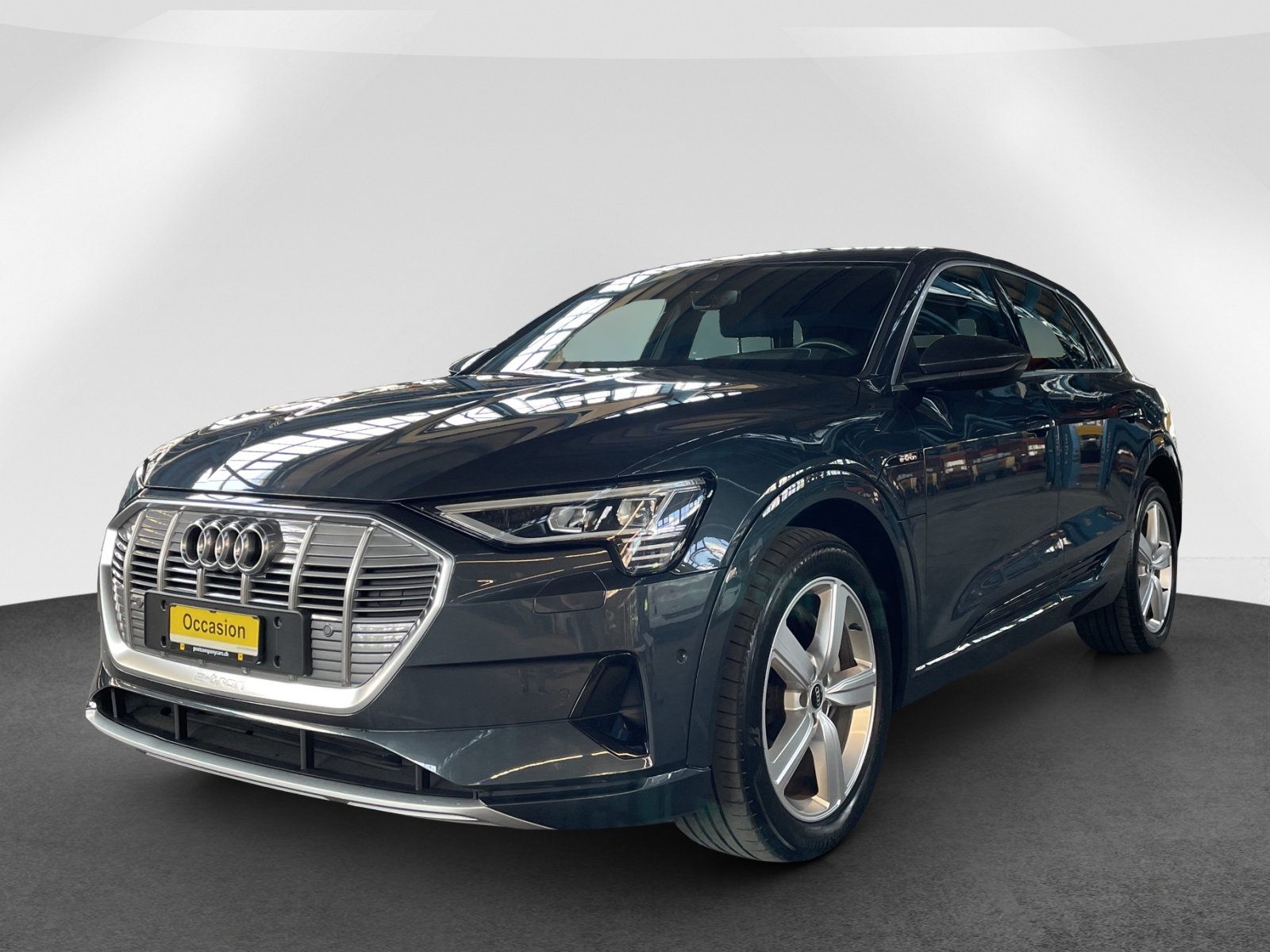 AUDI e-tron 55 Advanced quattro-showroom-element-2