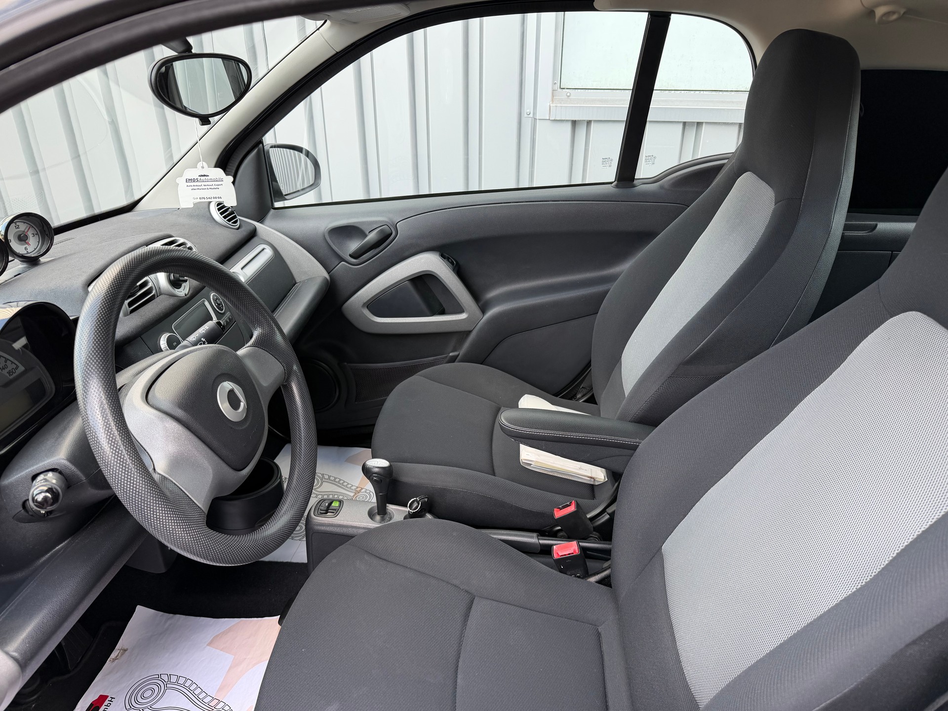 SMART fortwo black & white limited mhd softouch-image-9