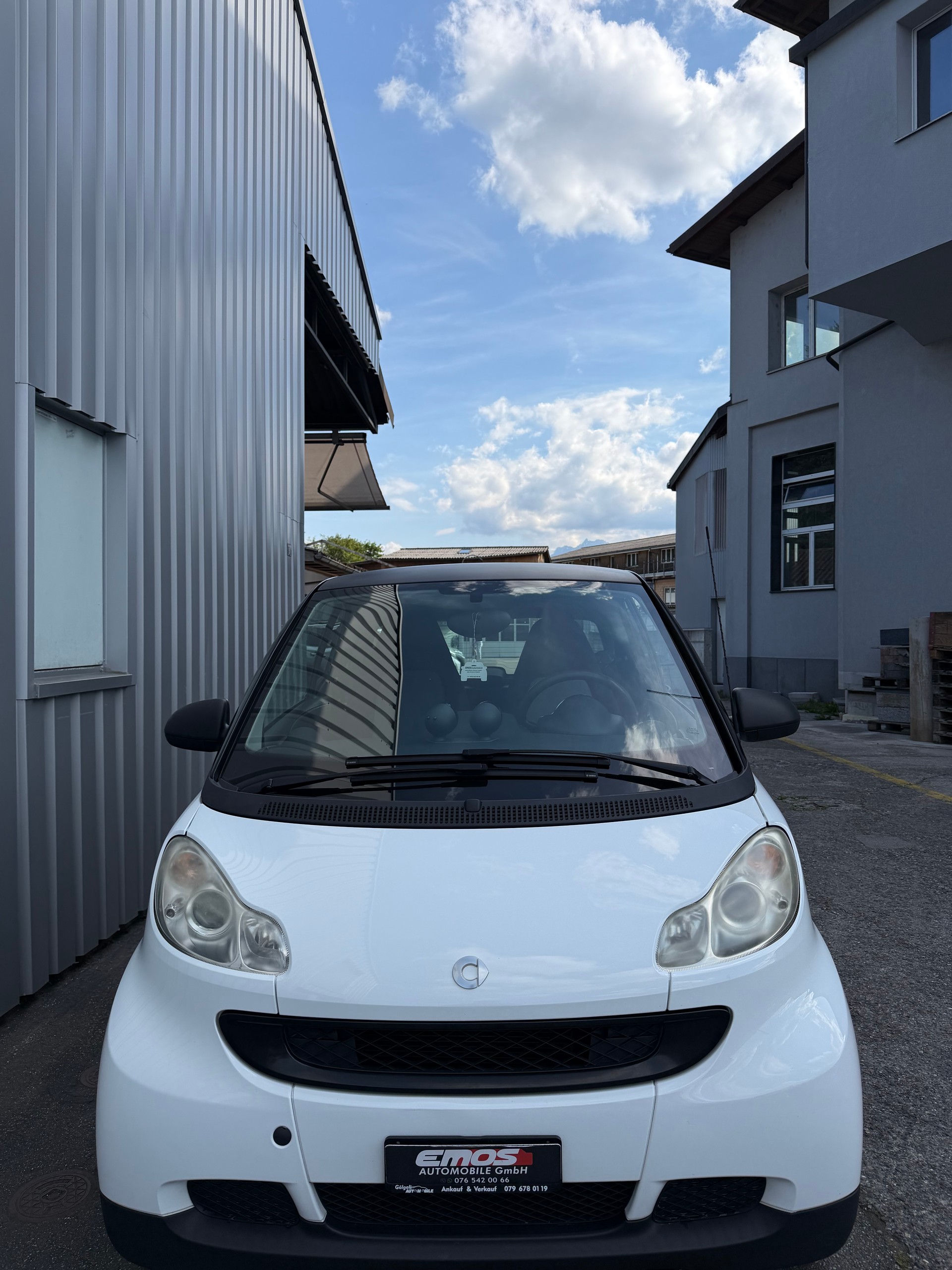 SMART fortwo black & white limited mhd softouch-image-1