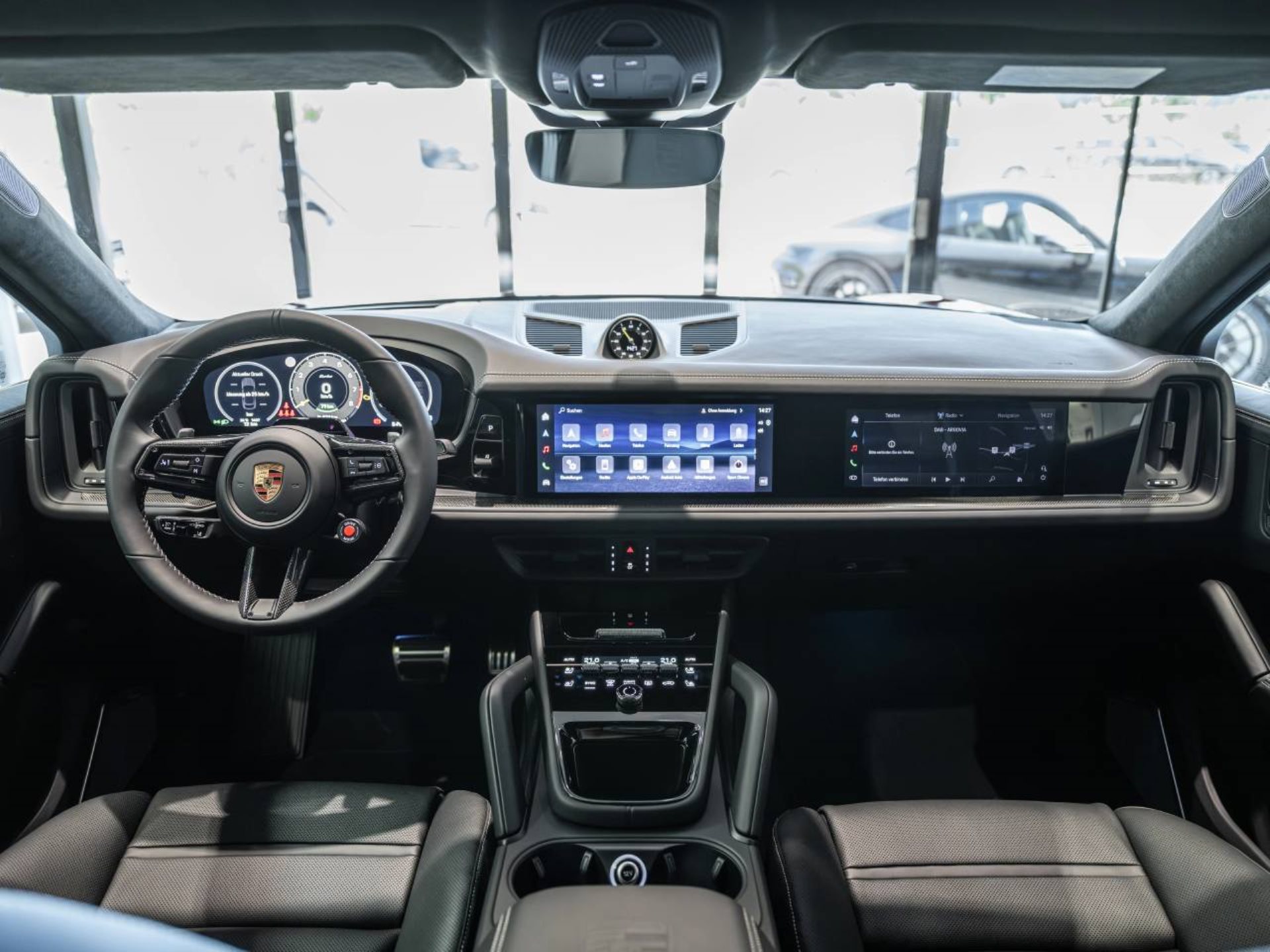 PORSCHE Cayenne Turbo E-Hybrid Coupé mit GT-Paket-image-15