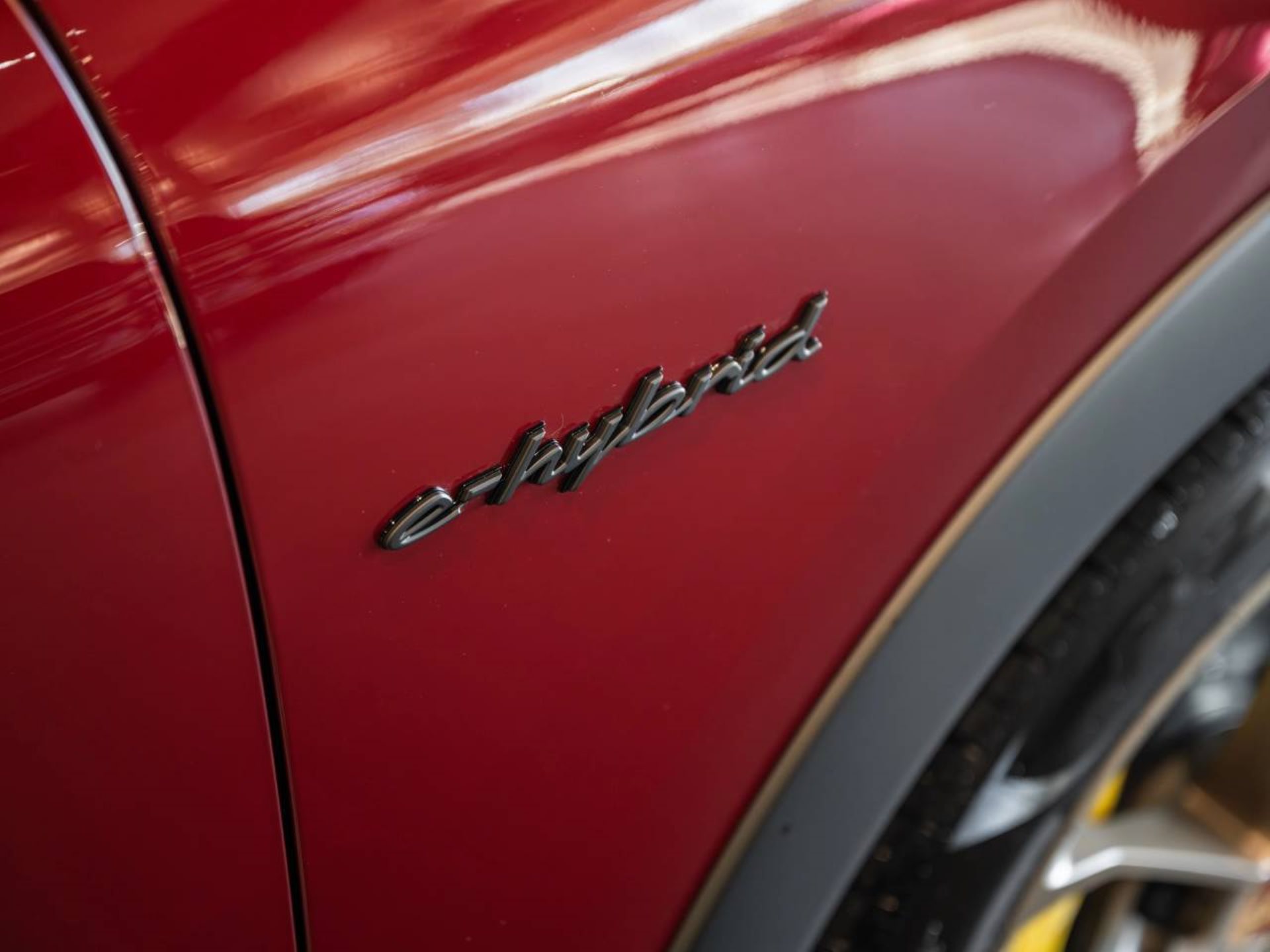 PORSCHE Cayenne Turbo E-Hybrid Coupé mit GT-Paket-image-29