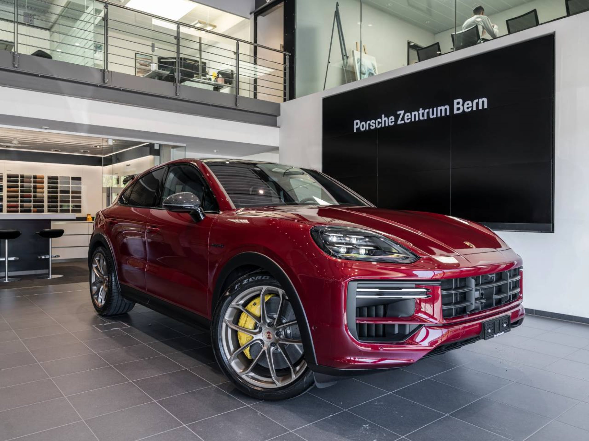 PORSCHE Cayenne Turbo E-Hybrid Coupé mit GT-Paket