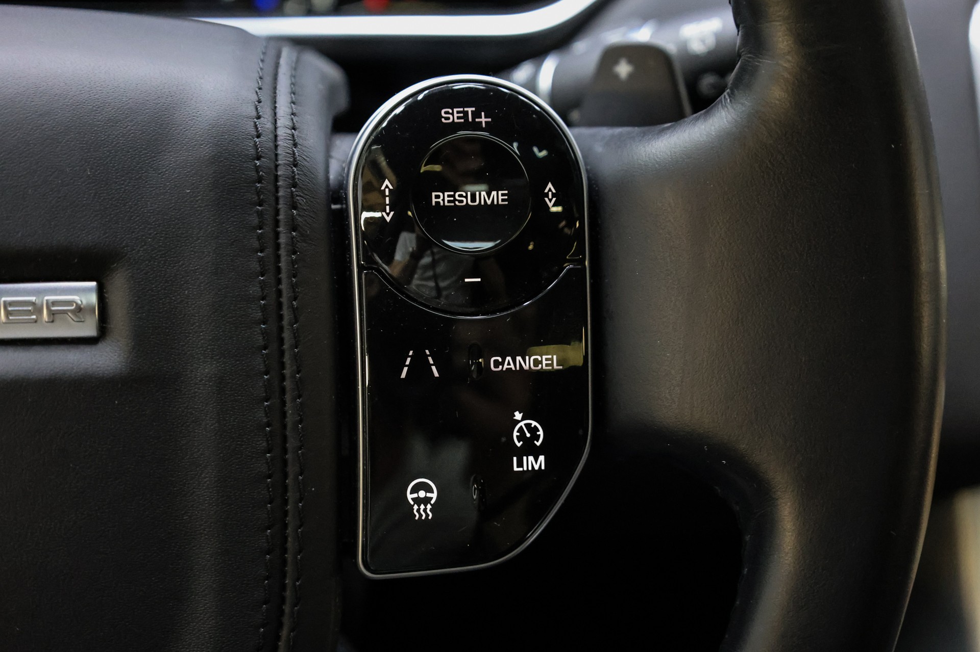 LAND ROVER Range Rover 3.0 I6D Vogue-image-21