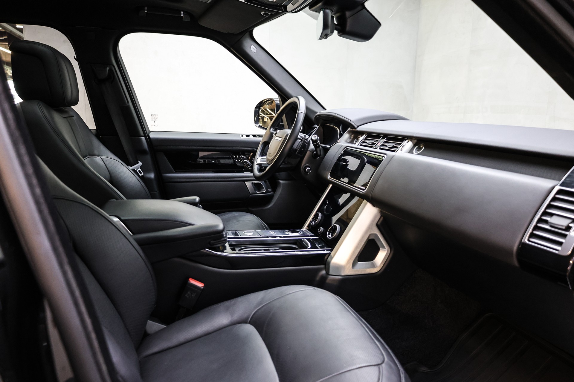 LAND ROVER Range Rover 3.0 I6D Vogue-image-37