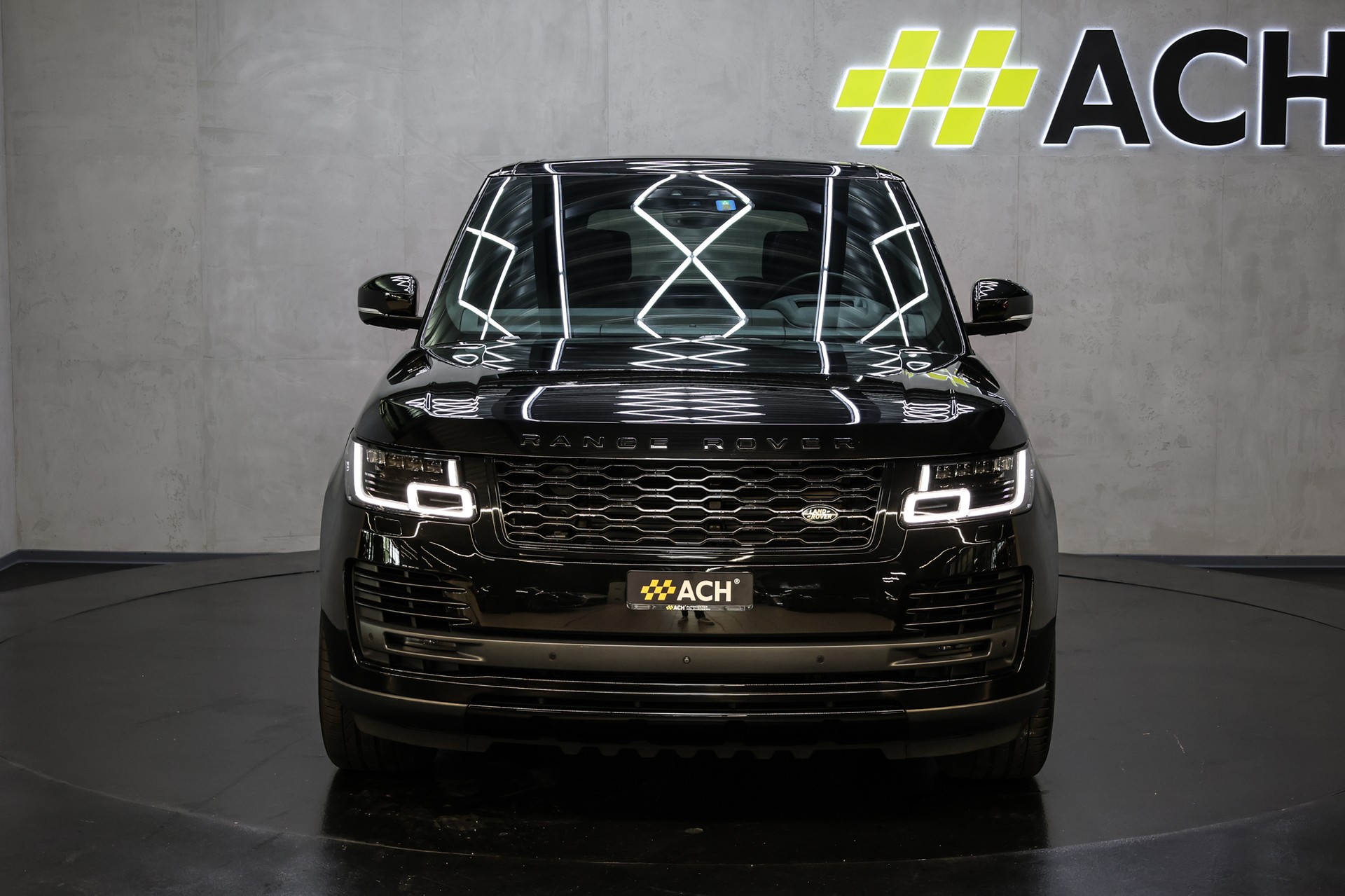 LAND ROVER Range Rover 3.0 I6D Vogue-showroom-element-1