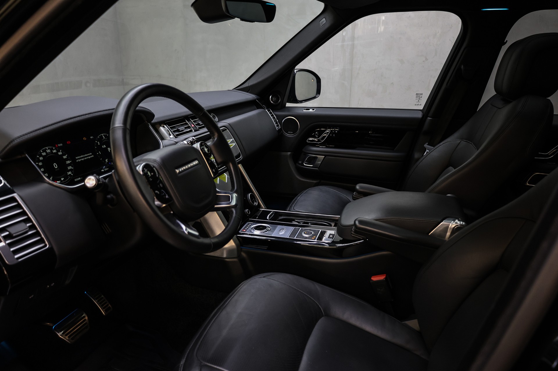 LAND ROVER Range Rover 3.0 I6D Vogue-image-17