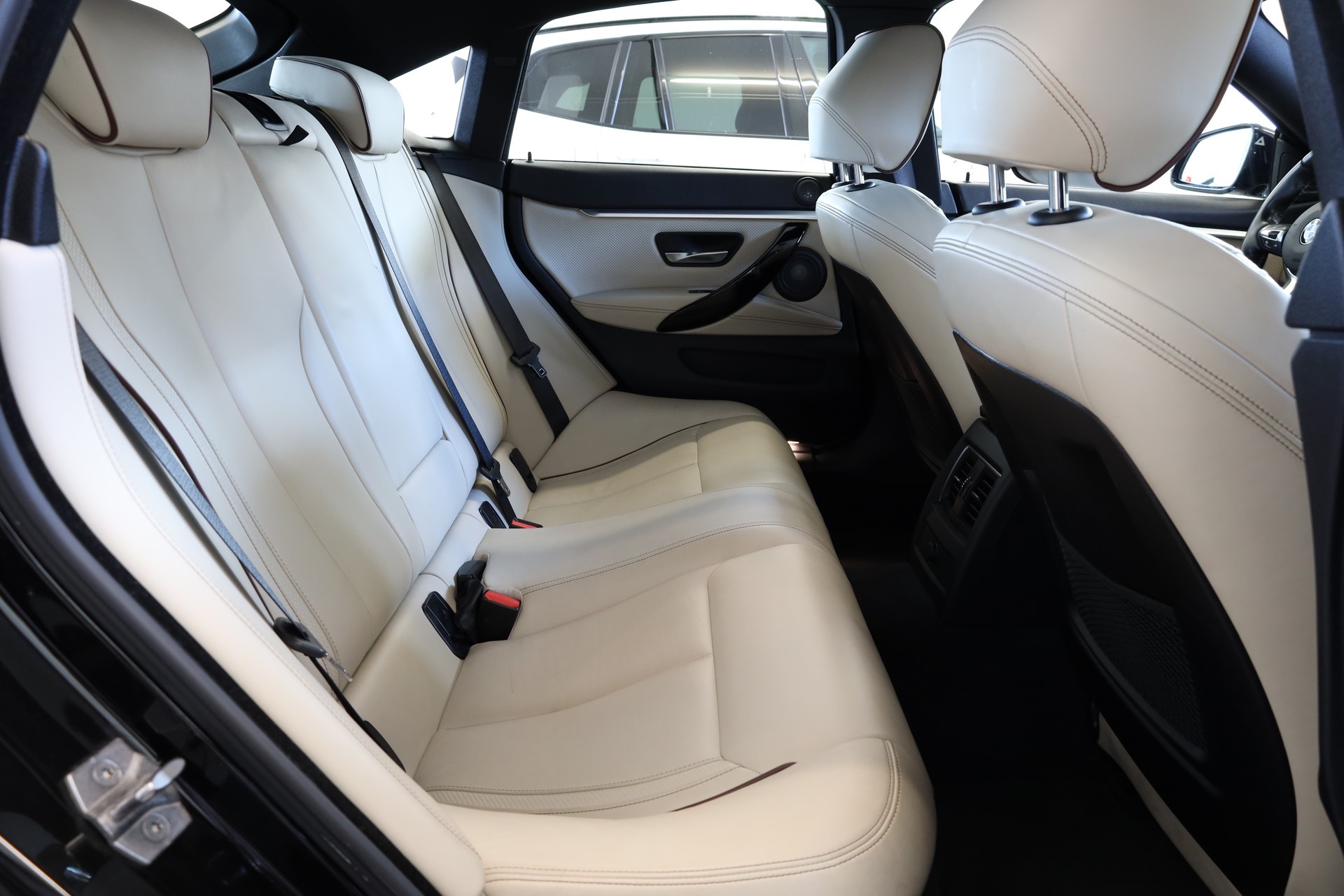BMW 440i Gran Coupé xDrive M Sport Steptronic-image-14