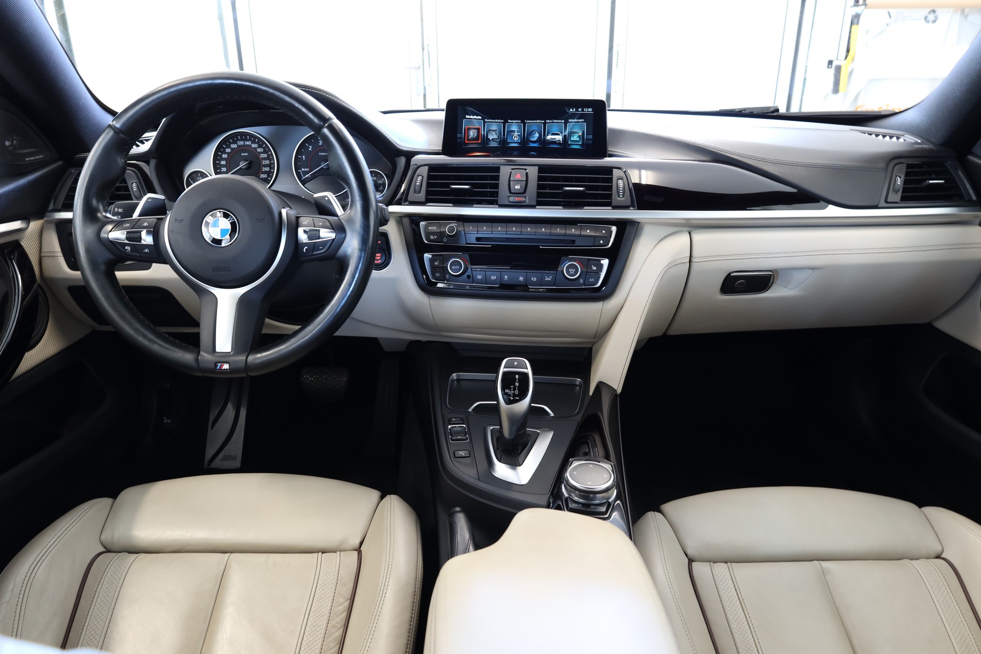 BMW 440i Gran Coupé xDrive M Sport Steptronic-image-10