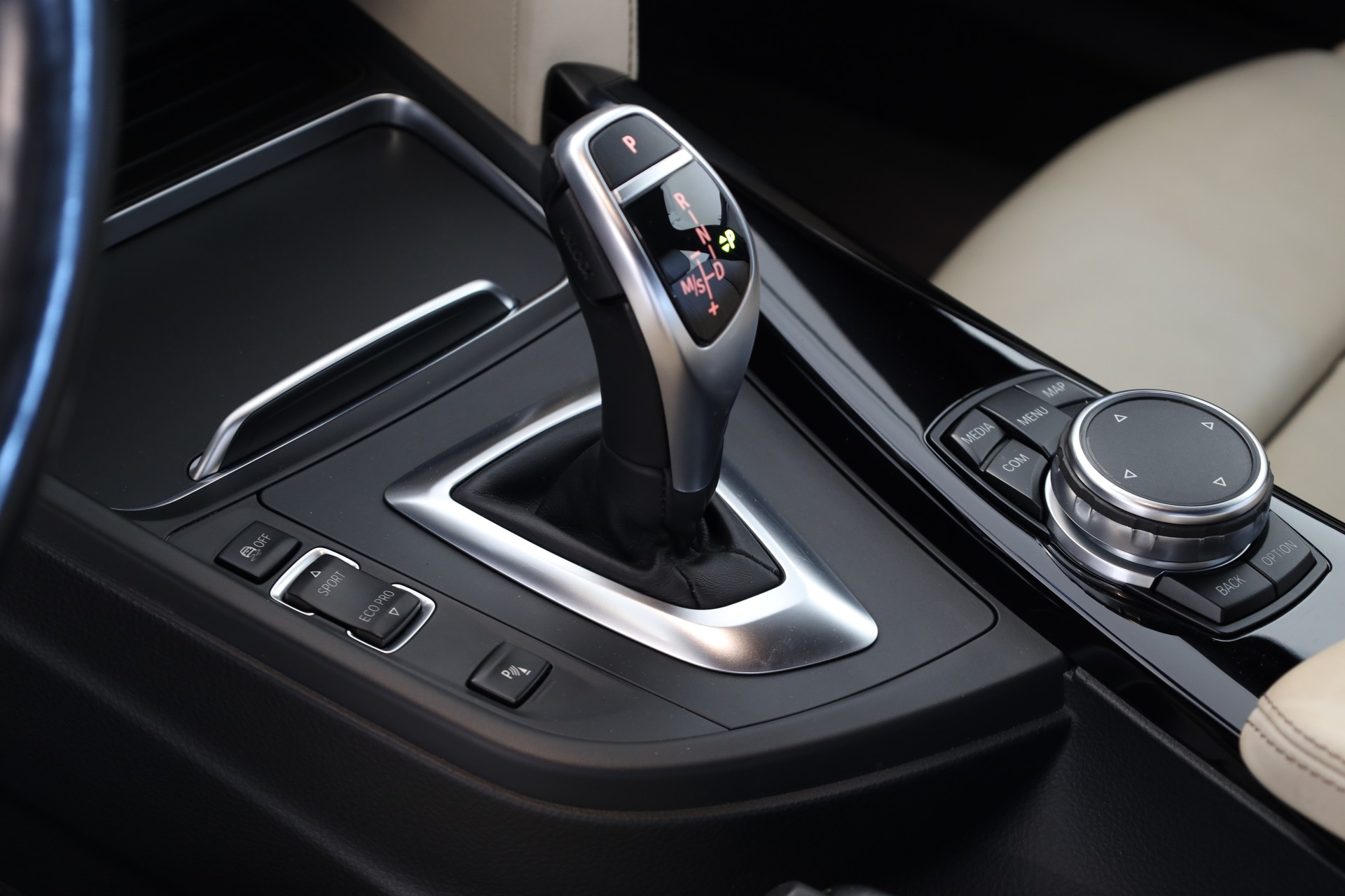 BMW 440i Gran Coupé xDrive M Sport Steptronic-image-12