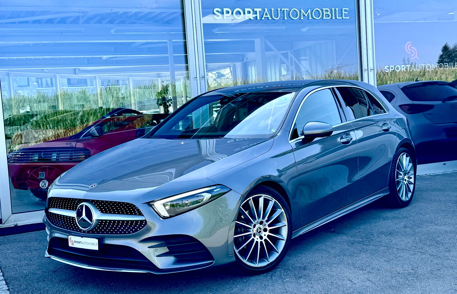 MERCEDES-BENZ A 200 AMG Line 7G-DCT-image-0