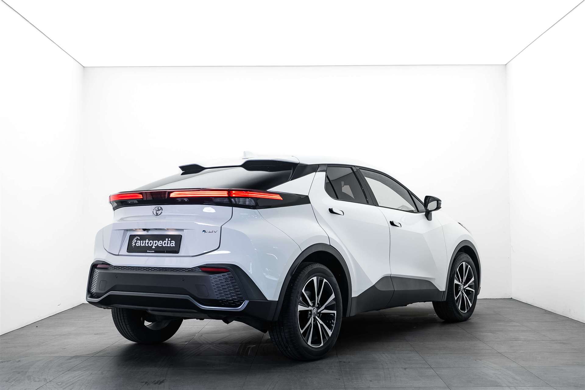 TOYOTA C-HR 2.0 HSD Trend CVT-Automat-showroom-element-2