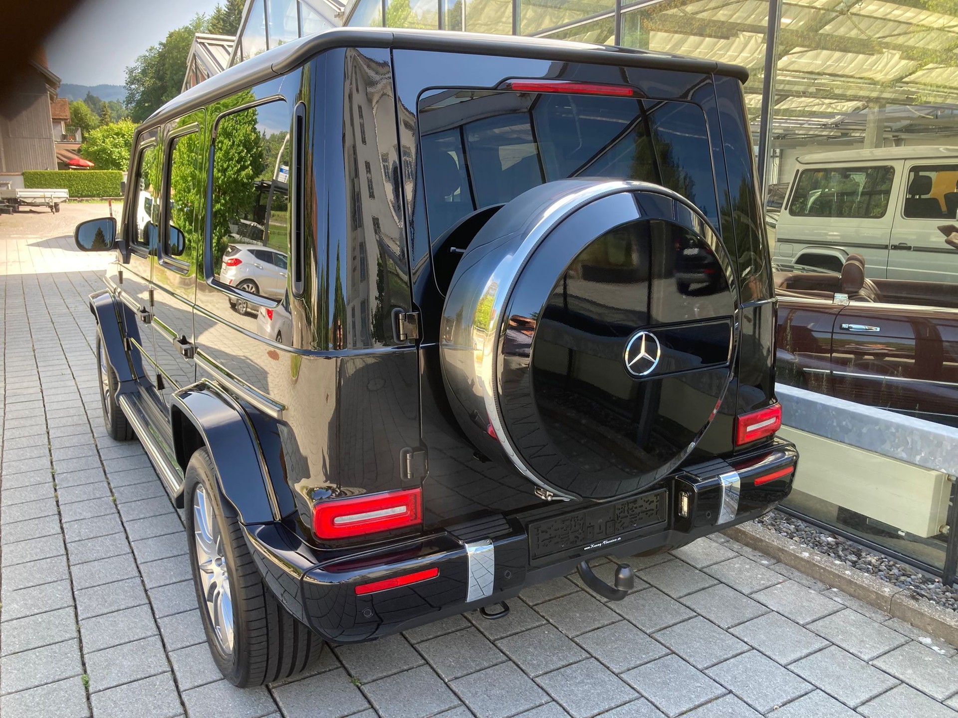 MERCEDES-BENZ G 400d AMG Line 9G-Tronic-showroom-element-2