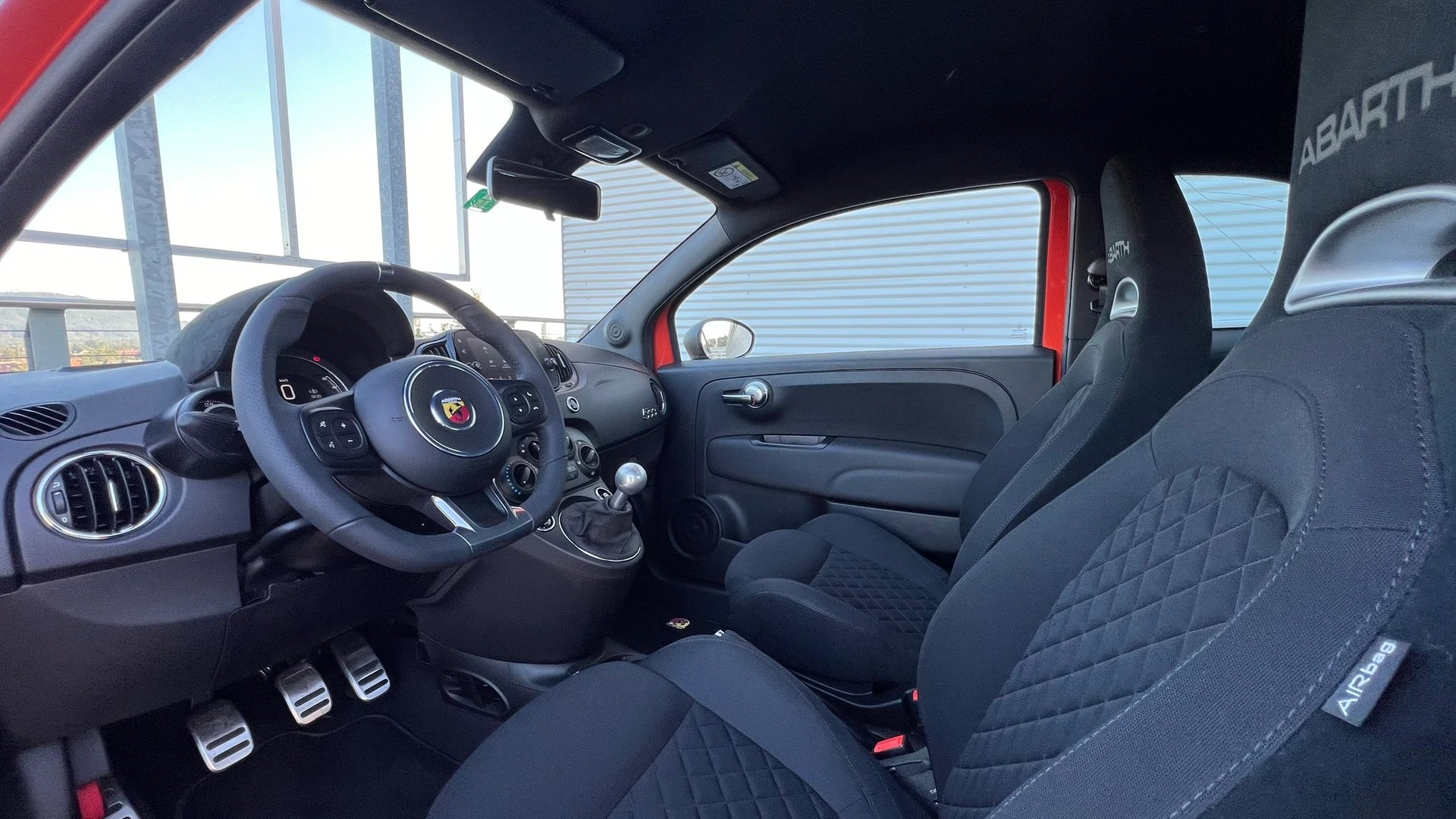 FIAT 595 1.4 16V TURBO ABARTH 595 GRAND PRIX EDITION l 165 PS-image-25