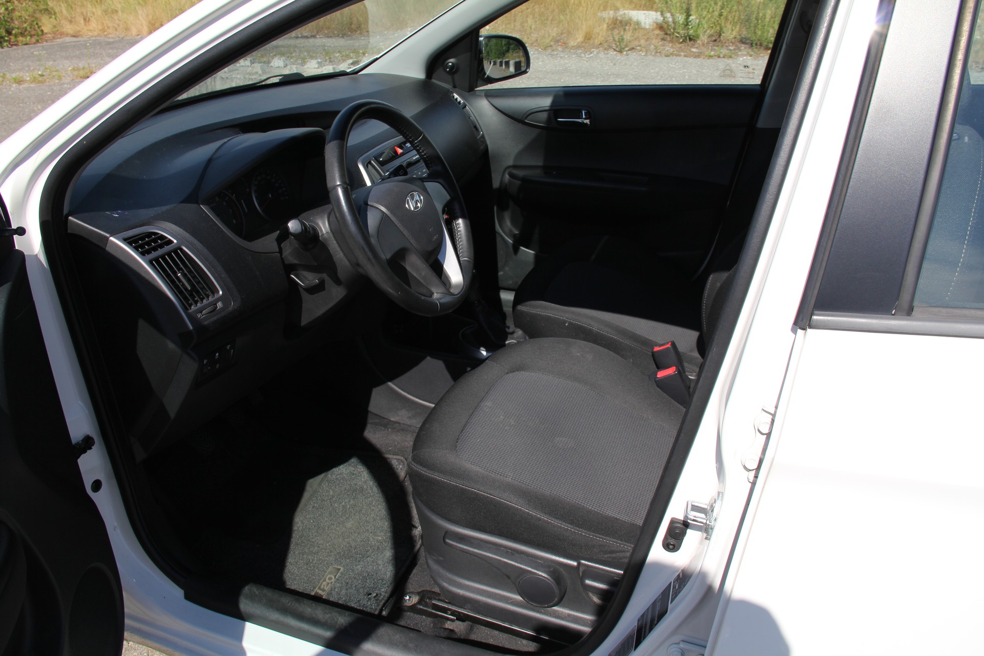 HYUNDAI i20 1.2 Comfort-image-7