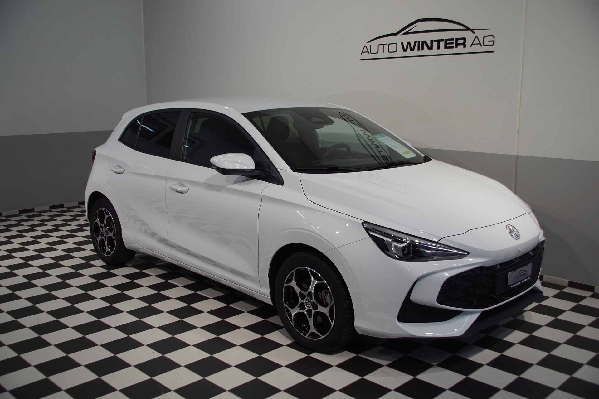 MG 3 1.5 Hybrid Luxury Aut. **Swiss-Edition**-showroom-element-1