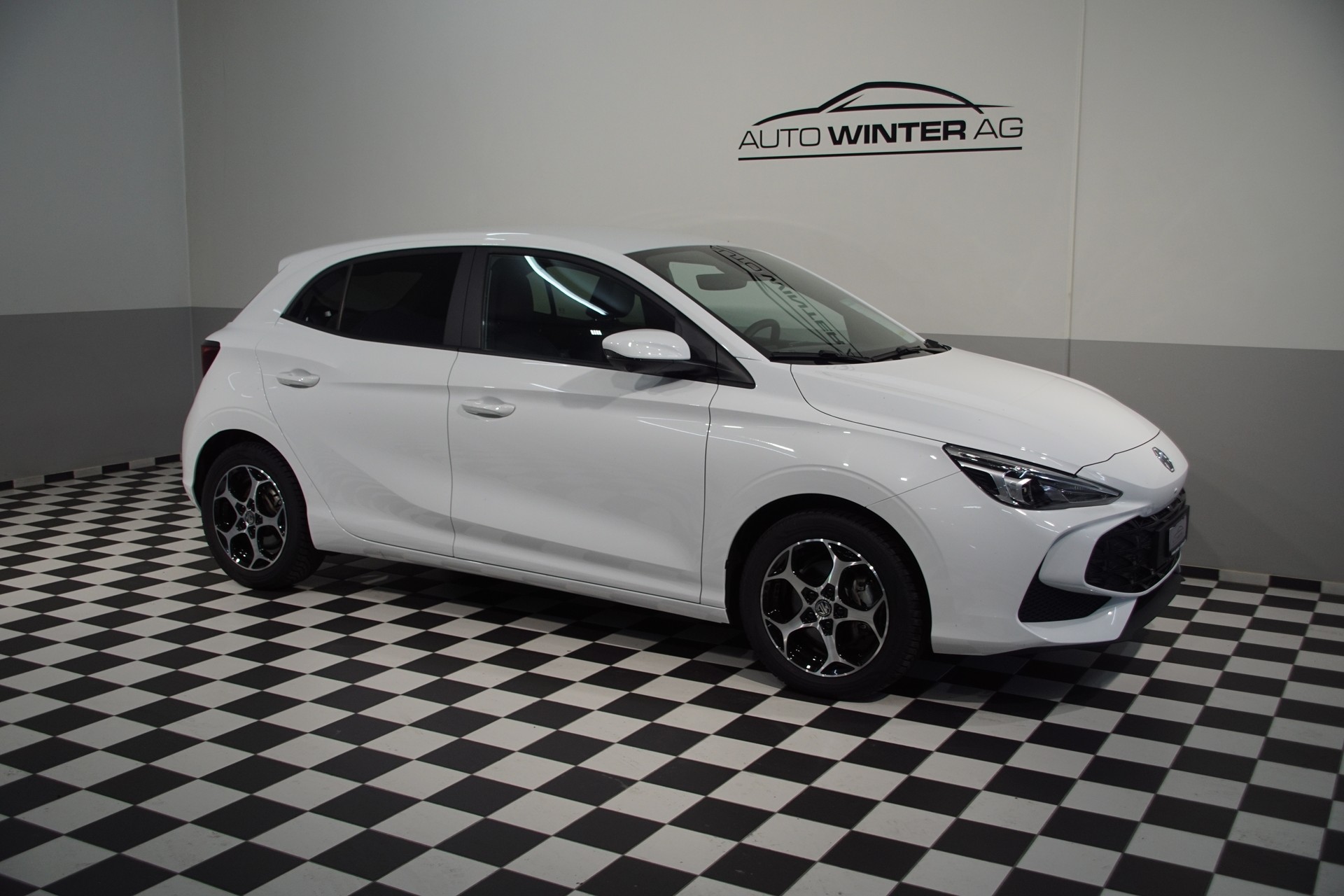 MG 3 1.5 Hybrid Luxury Aut. **Swiss-Edition**-showroom-element-2