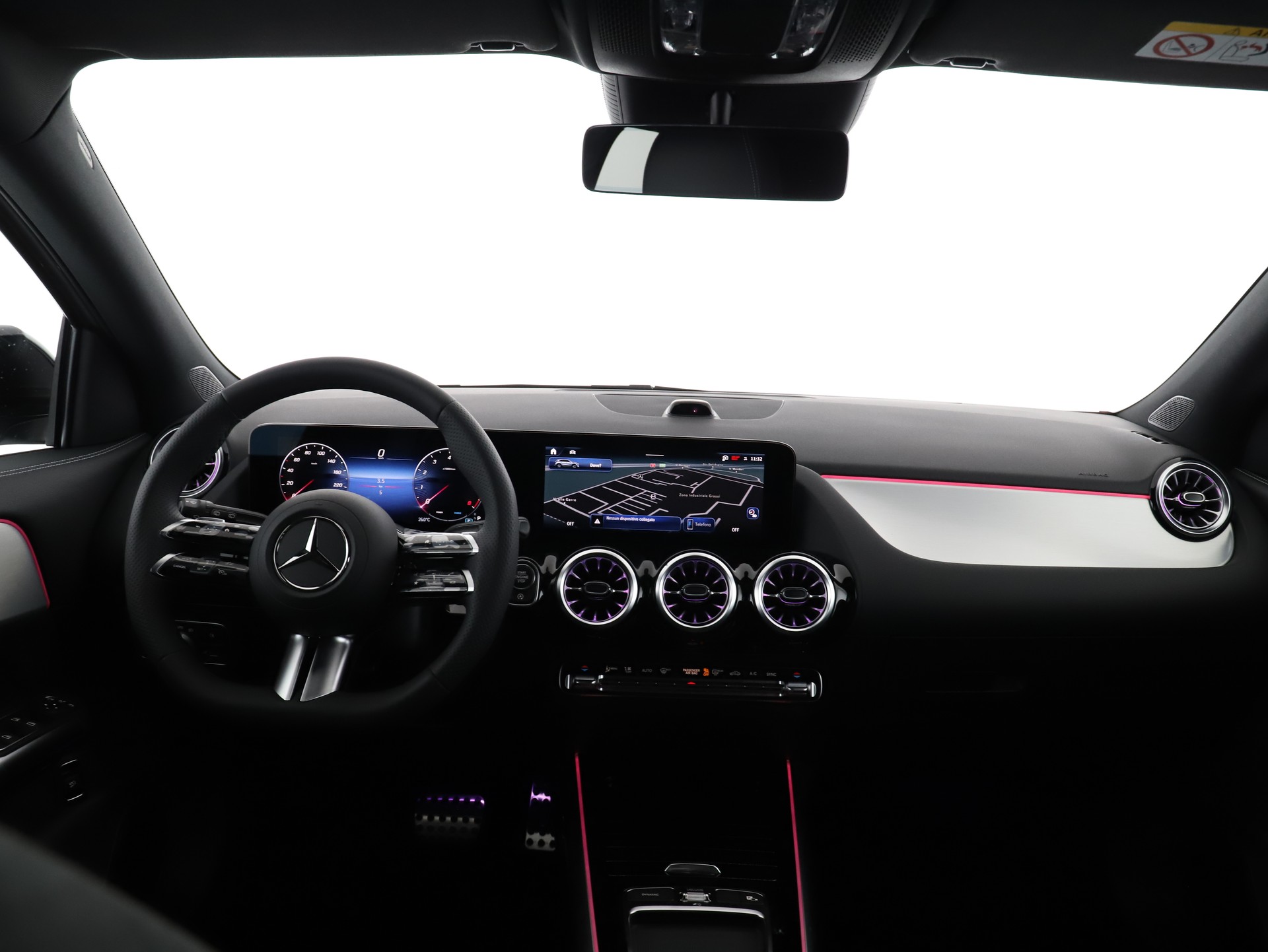 MERCEDES-BENZ GLA 200 Night Star 7G-D-image-12