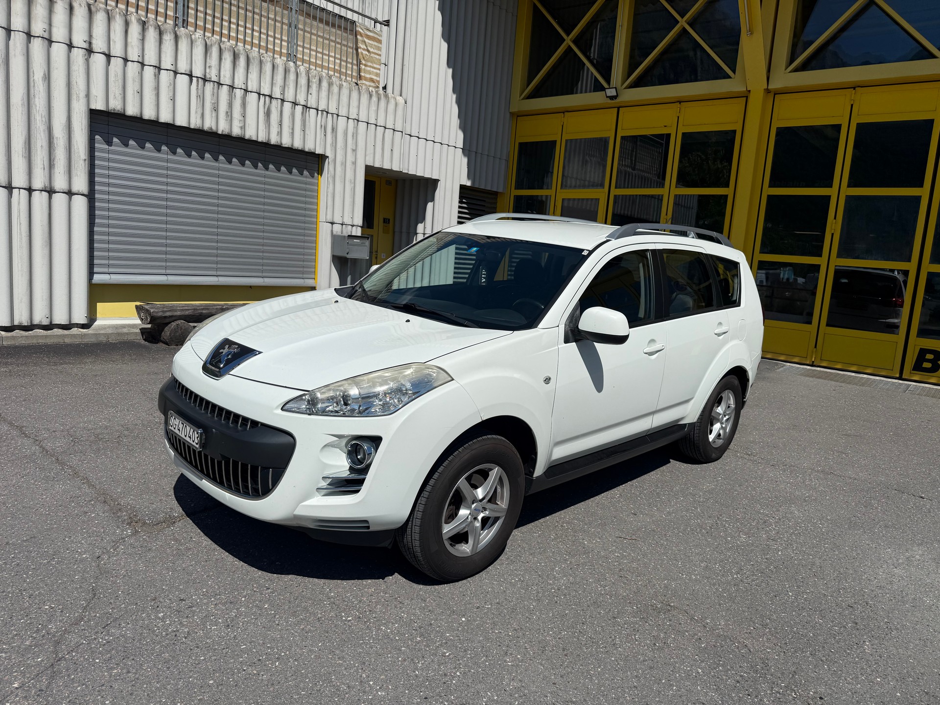 PEUGEOT 4007 2.2 HDi Dynamic DCS6-showroom-element-1