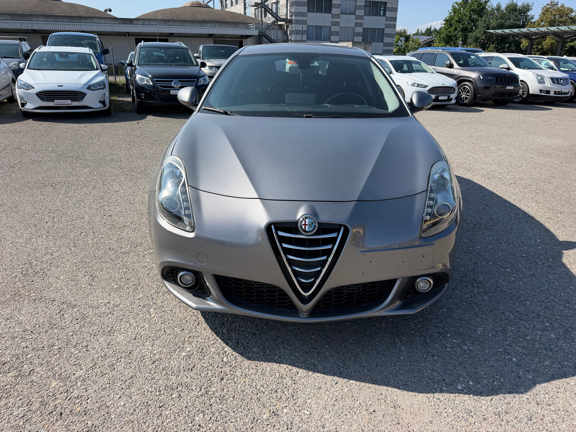 ALFA ROMEO Giulietta 2.0 JTDM Distinctive-showroom-element-1