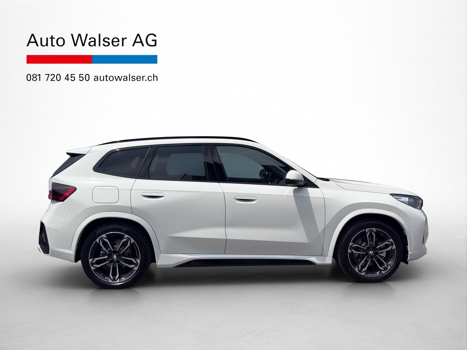 BMW iX1 30 xDrive-image-5